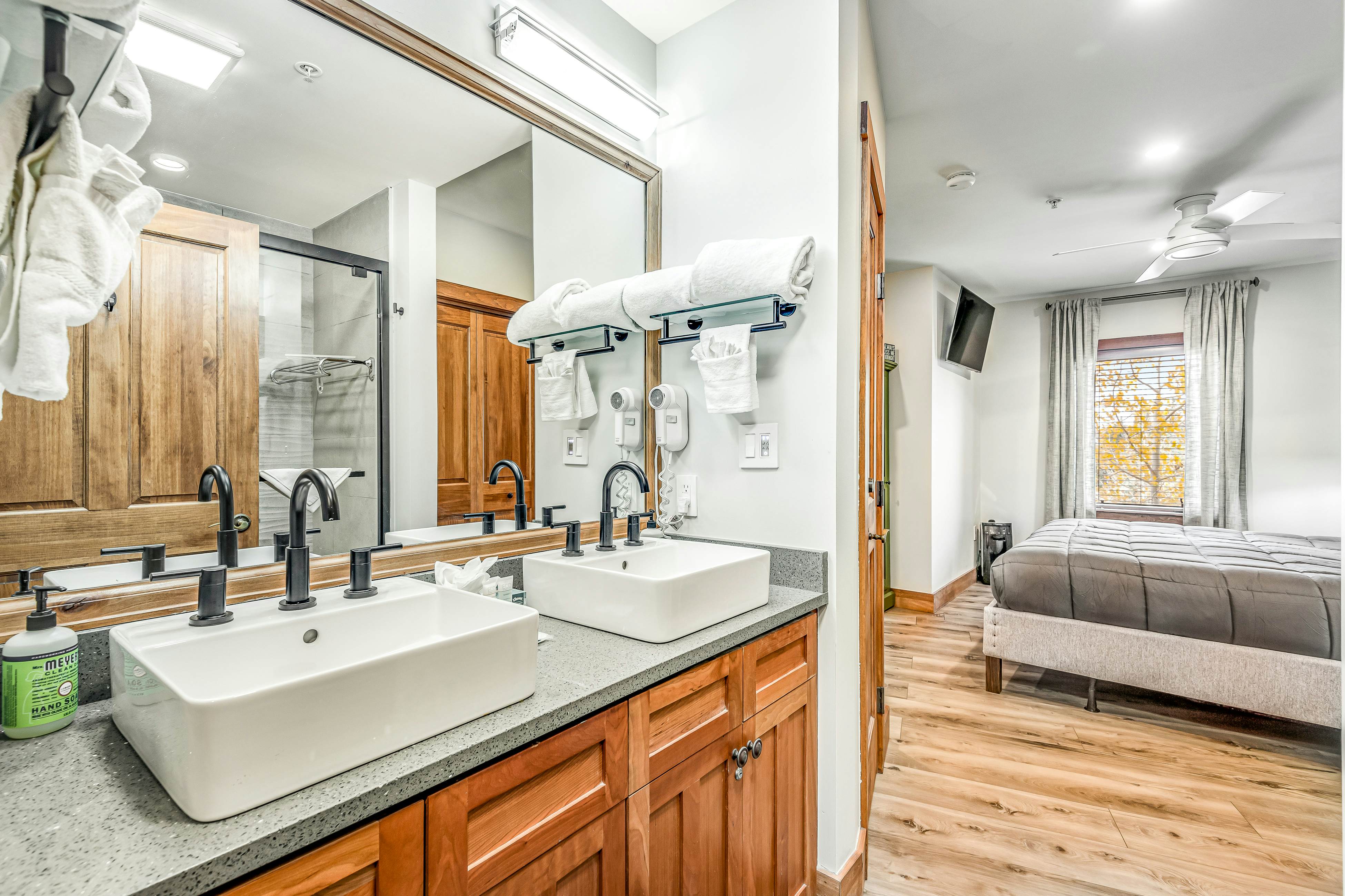 Red Hawk 2276 in Keystone