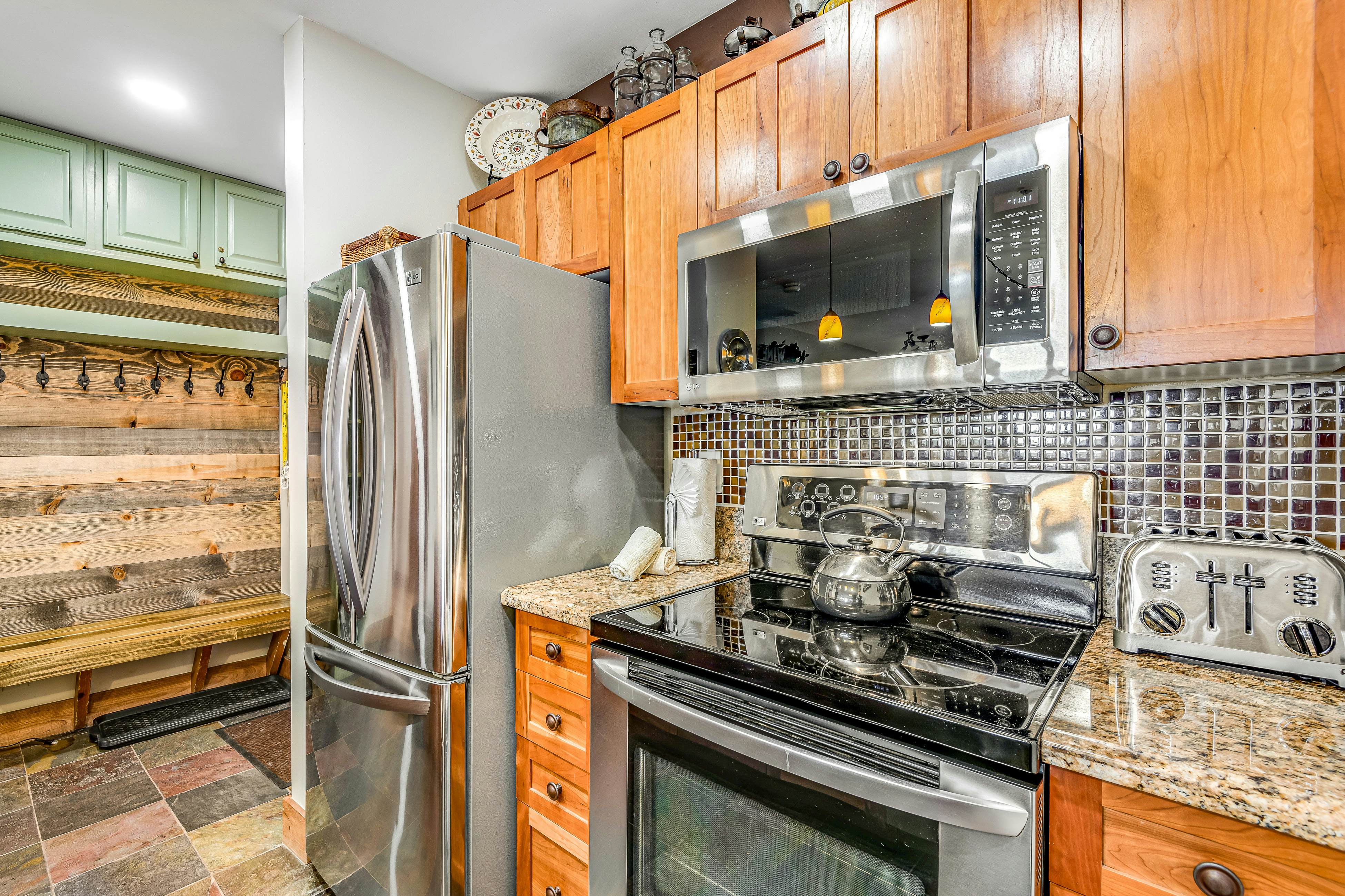 Red Hawk 2276 in Keystone