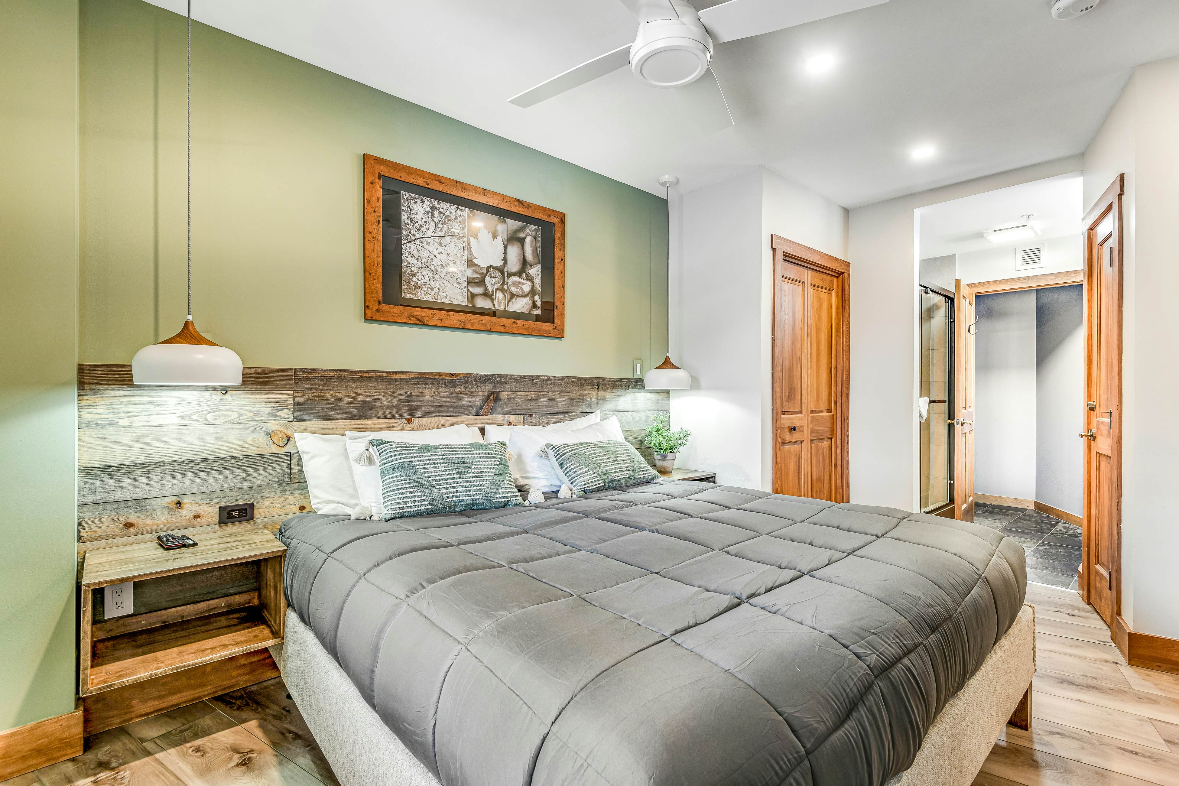 Red Hawk 2276 in Keystone