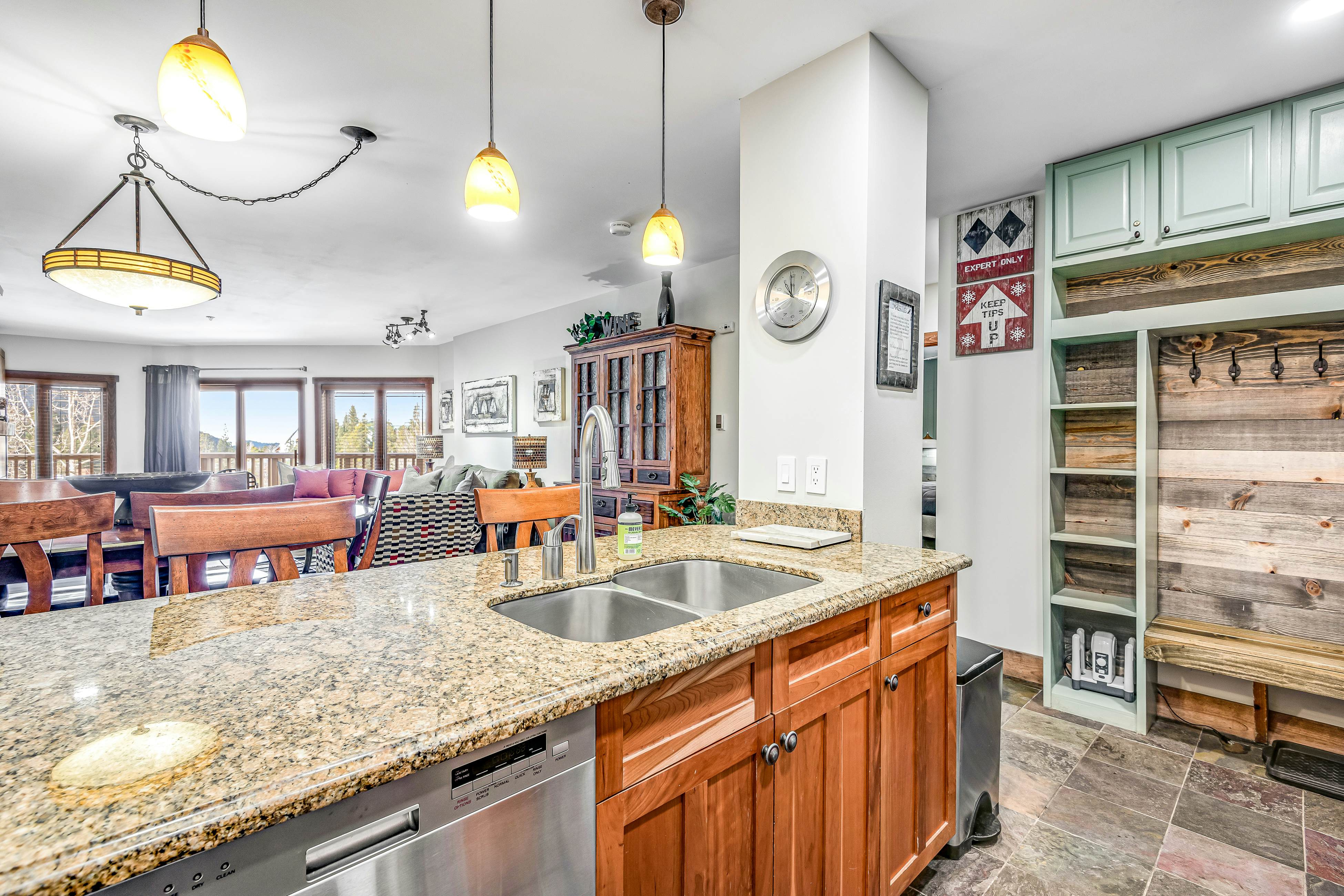 Red Hawk 2276 in Keystone