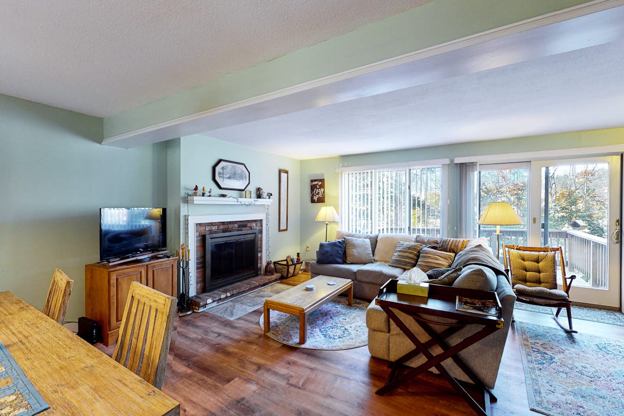 Saltbox 10B 3 BD Quechee, VT Vacation Rental Vacasa