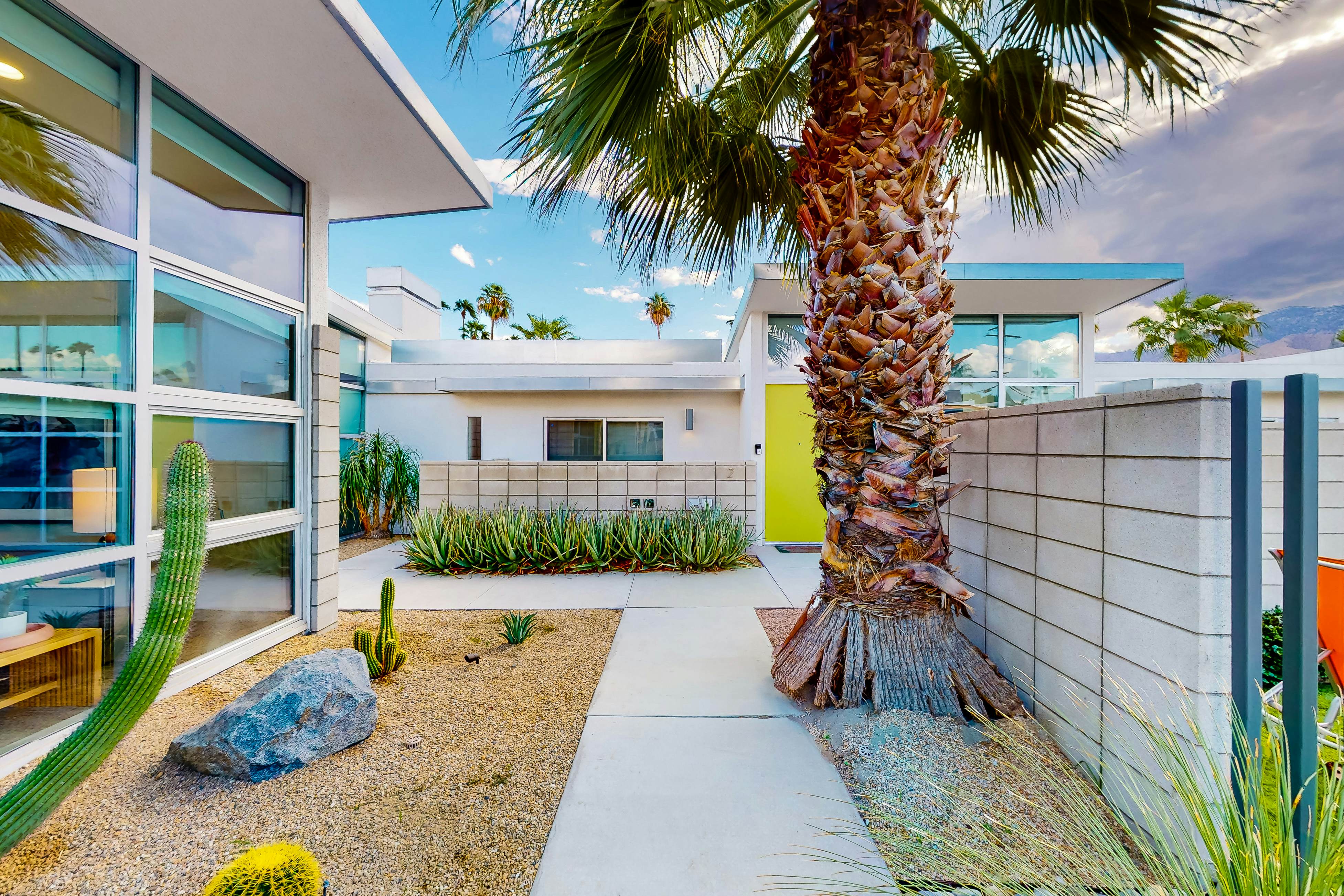 Cerritos Style - 48864