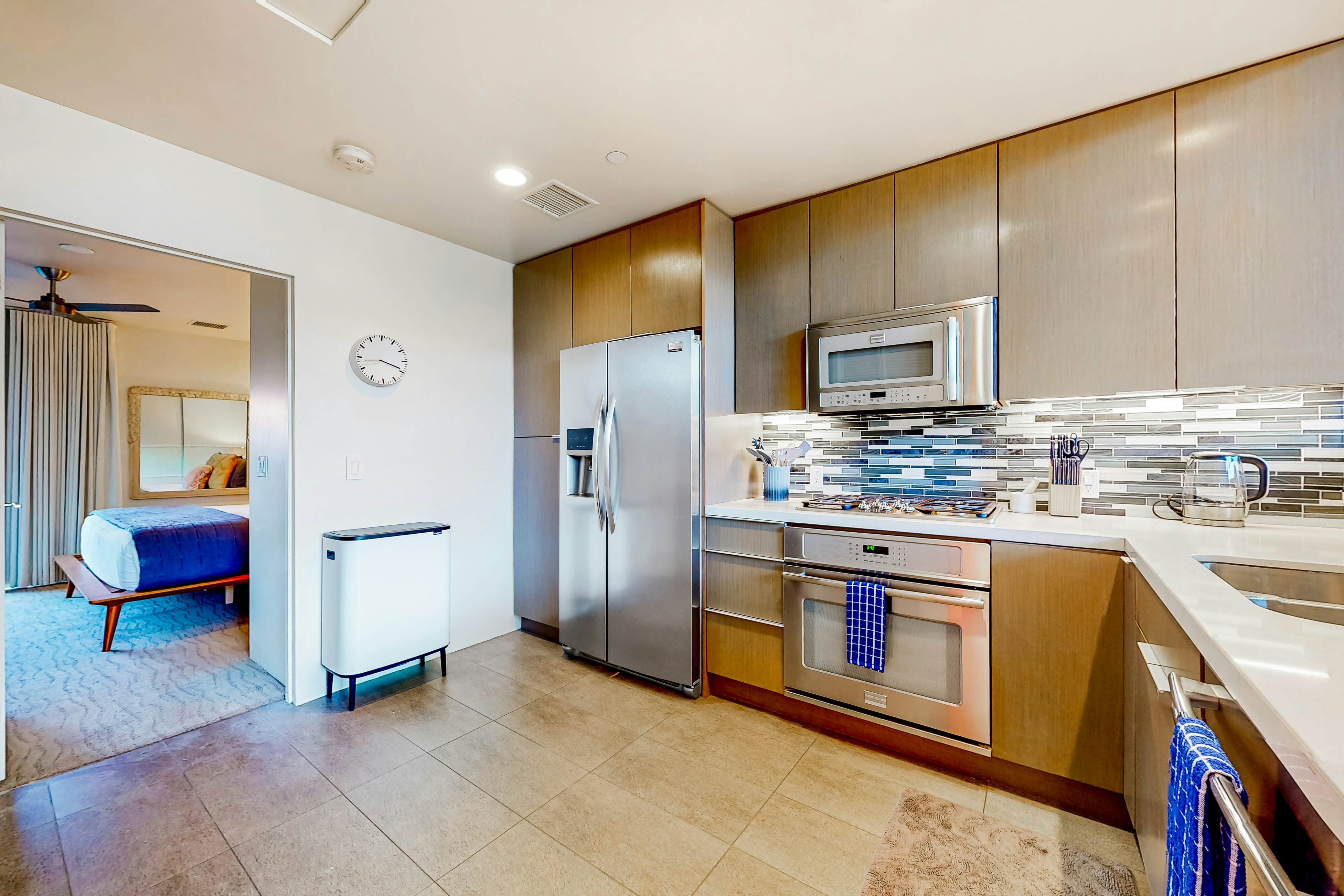 Cerritos Style - 48864