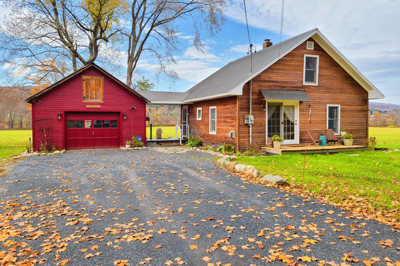 Historic Valley View 3 BD Waitsfield, VT Vacation Rental Vacasa