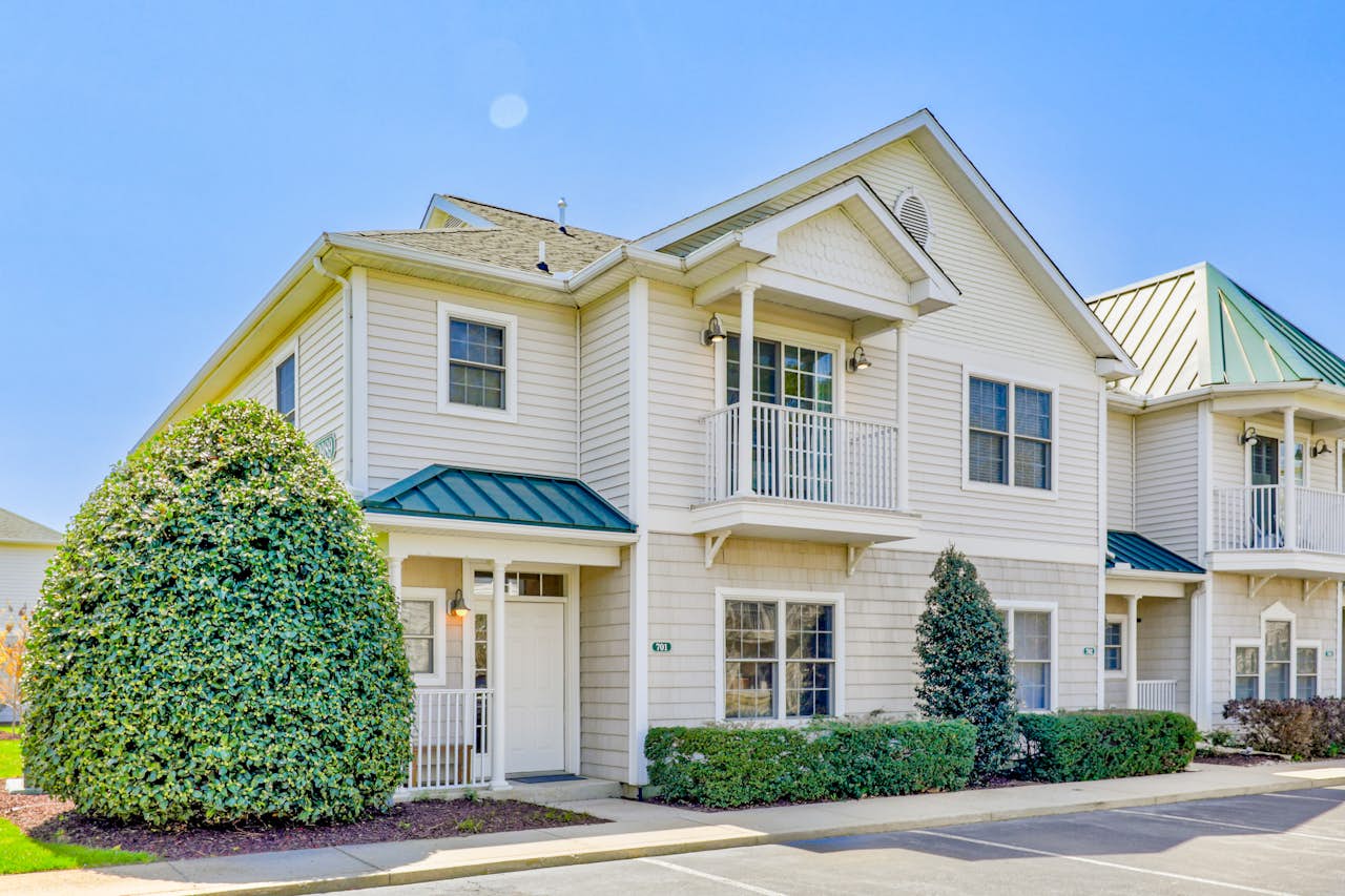 The Tides 19989 Sandy Bottom Cir, Unit 701 4 BD Rehoboth Beach, DE