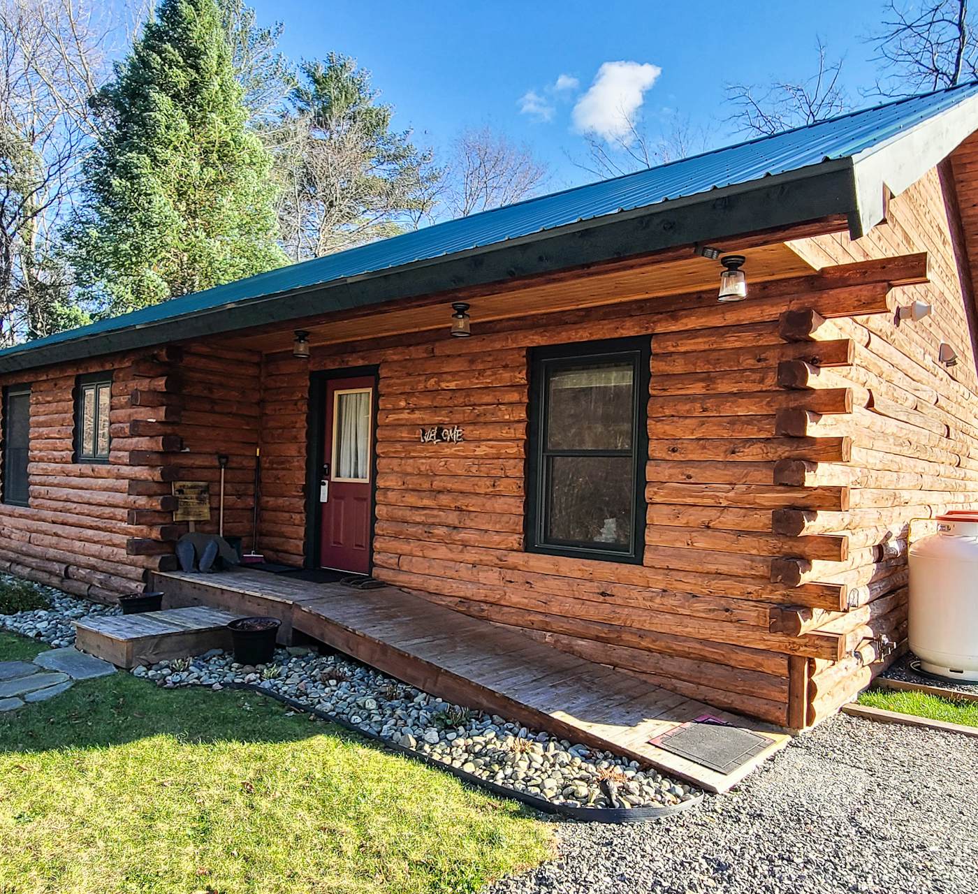 Blackbear Log Cabin | 2 Bed Morrisville, VT Cabin