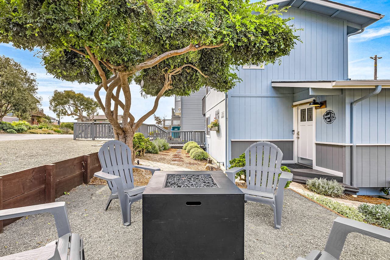 Malyroma Del Mar 2 BD Cambria, CA Vacation Rental Vacasa