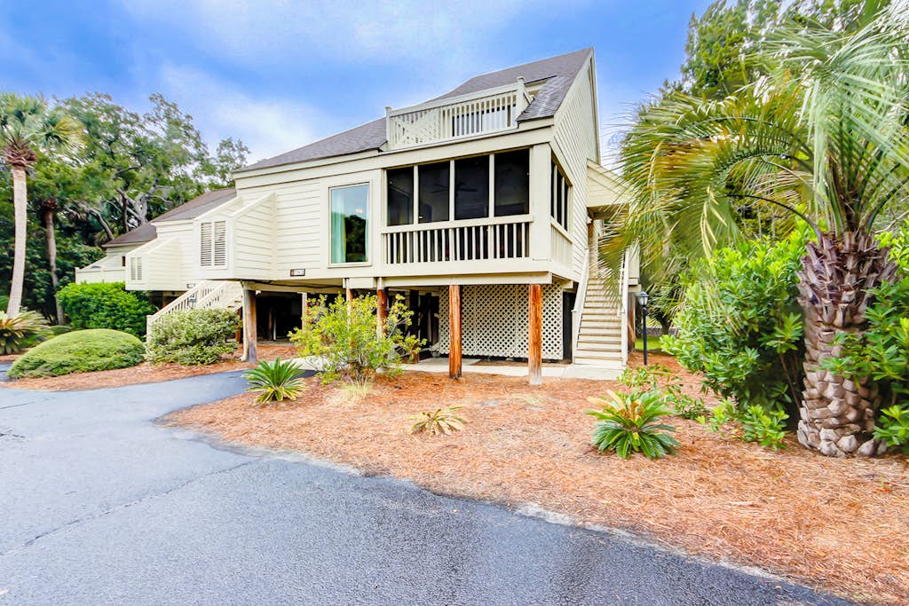 Golf-and-sea villa within walking distance of beach + resort amenities — Seabrook Island, SC — vacation rental