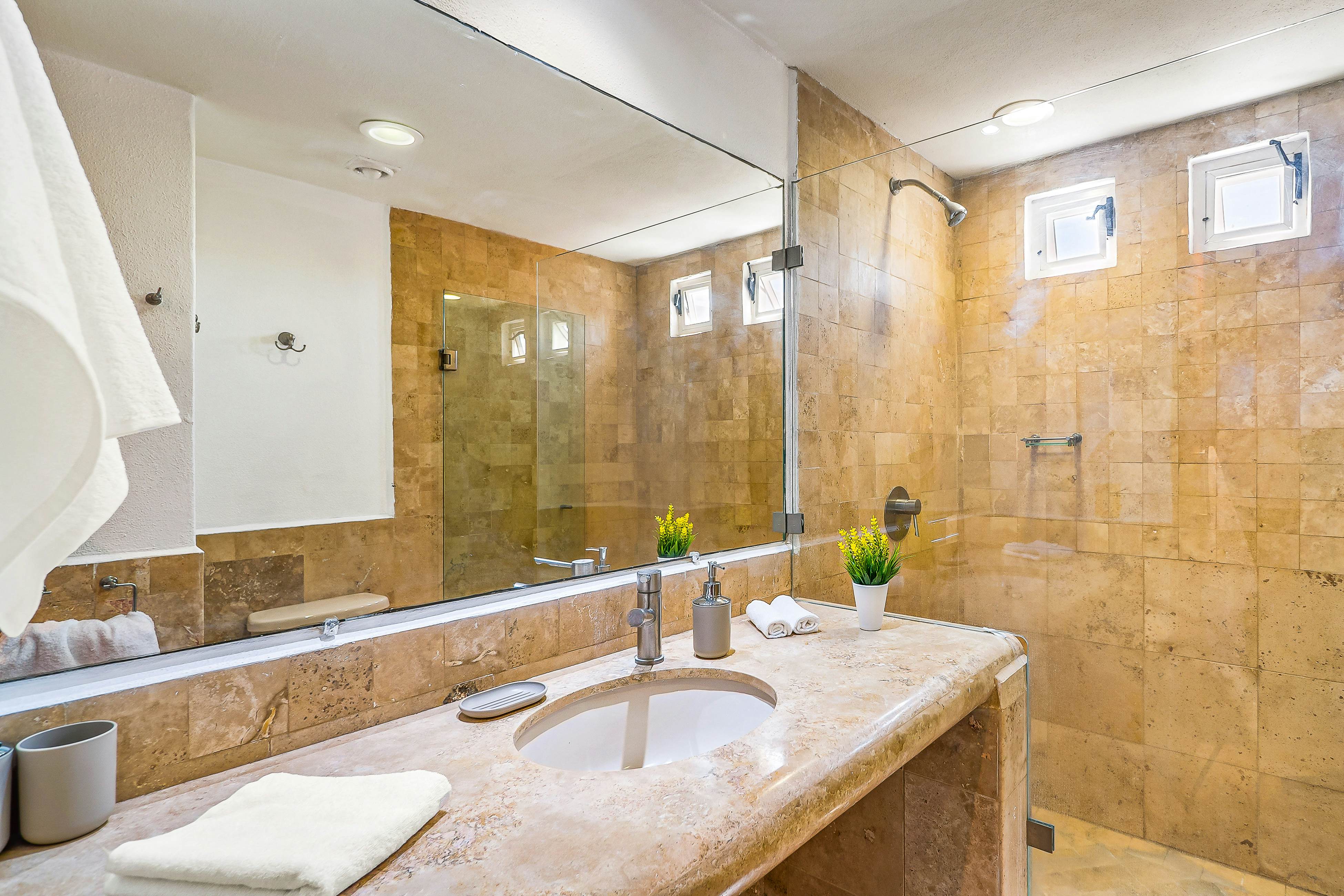 Nitta Condo # 408 Penthouse