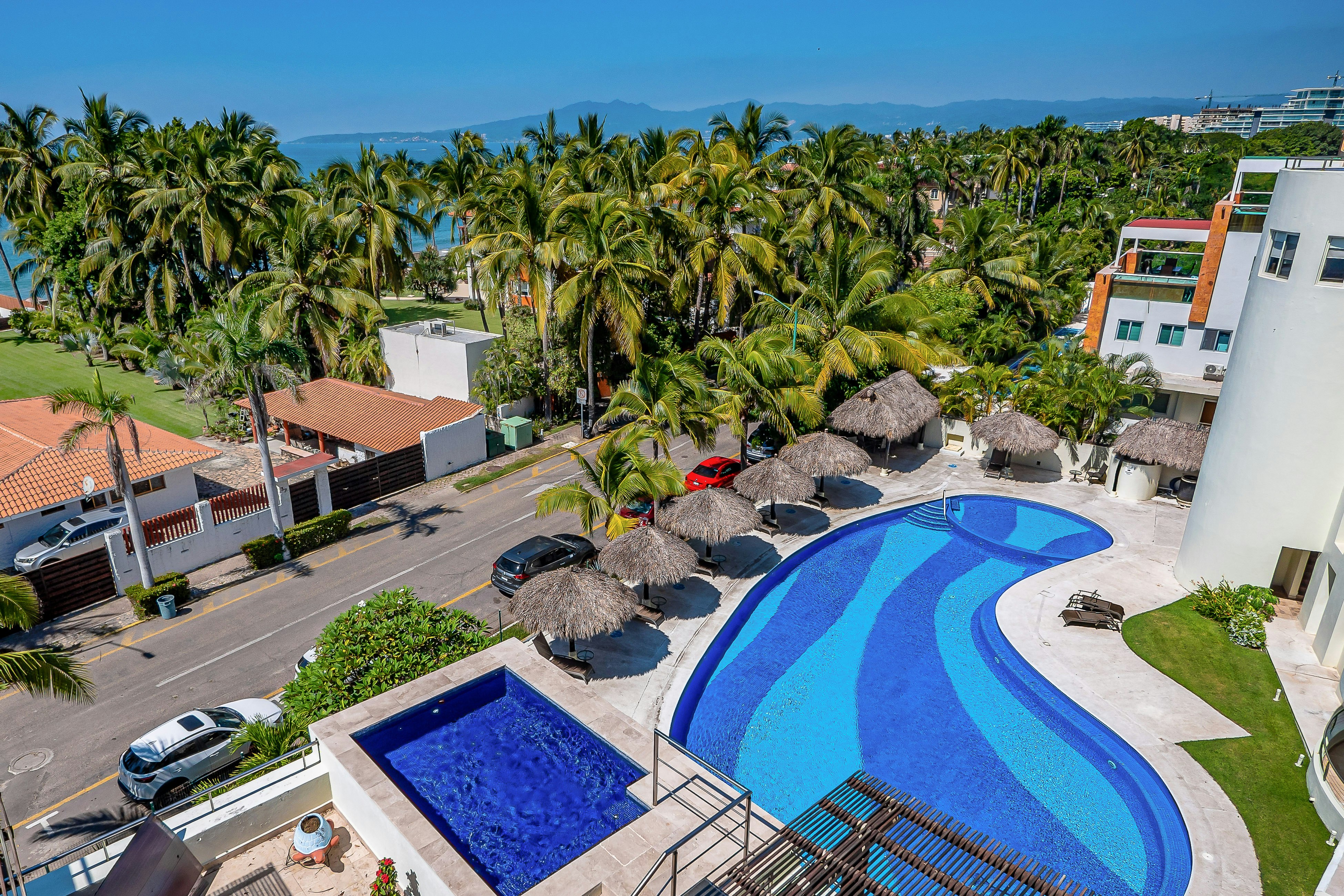 Nitta Condo # 408 Penthouse