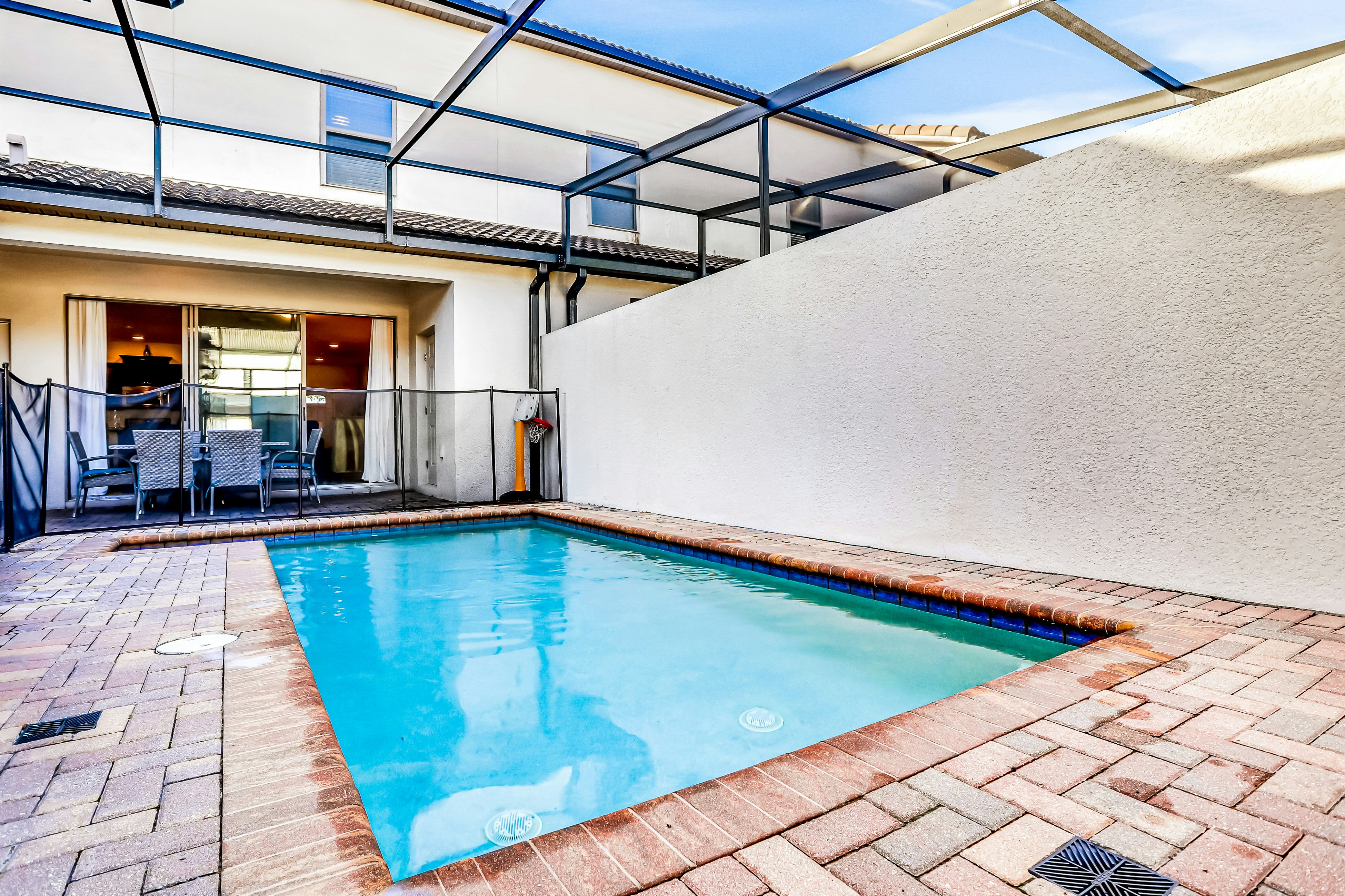 The Lanai King - Windsor at Westside