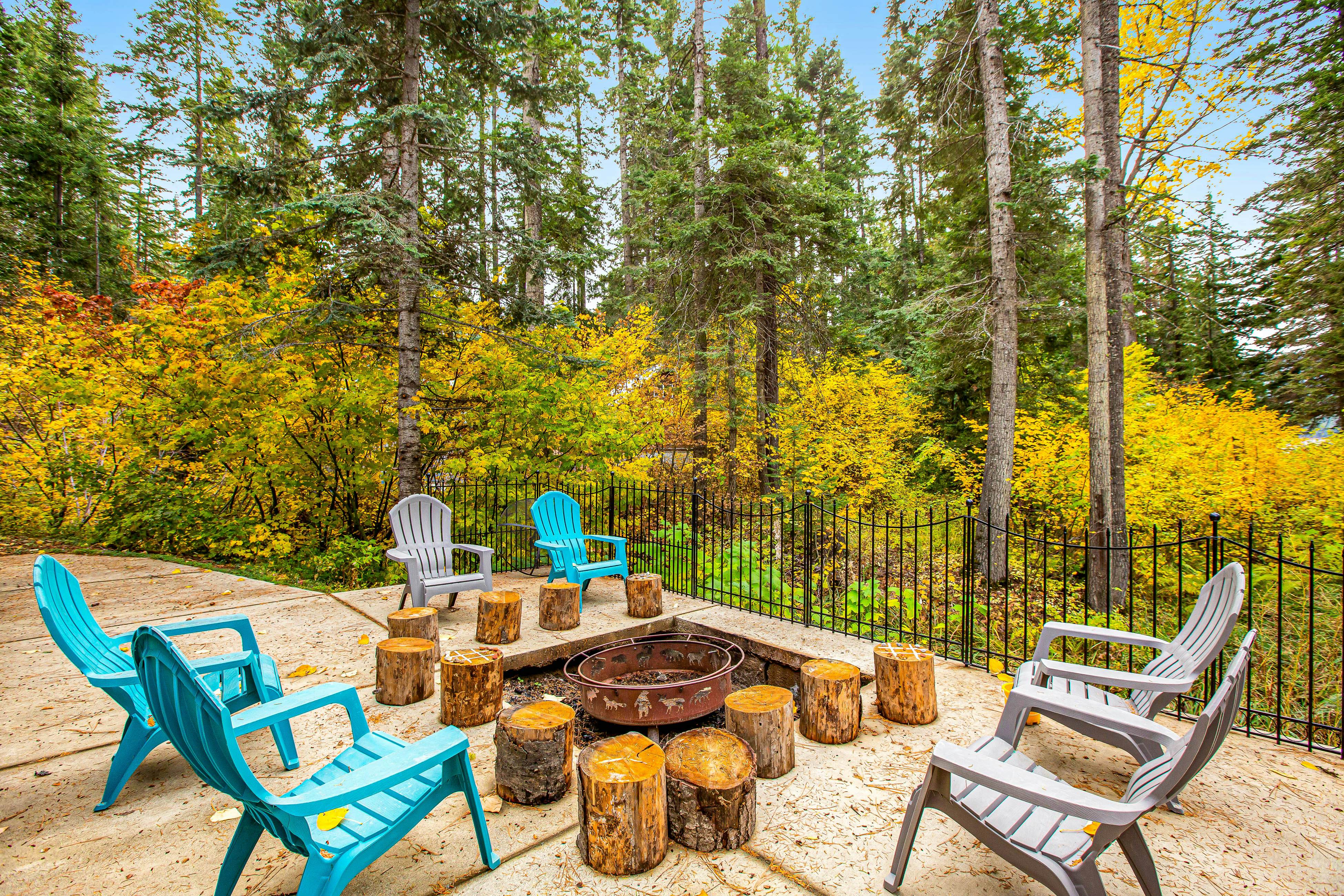 Peak-a-View Lakehouse