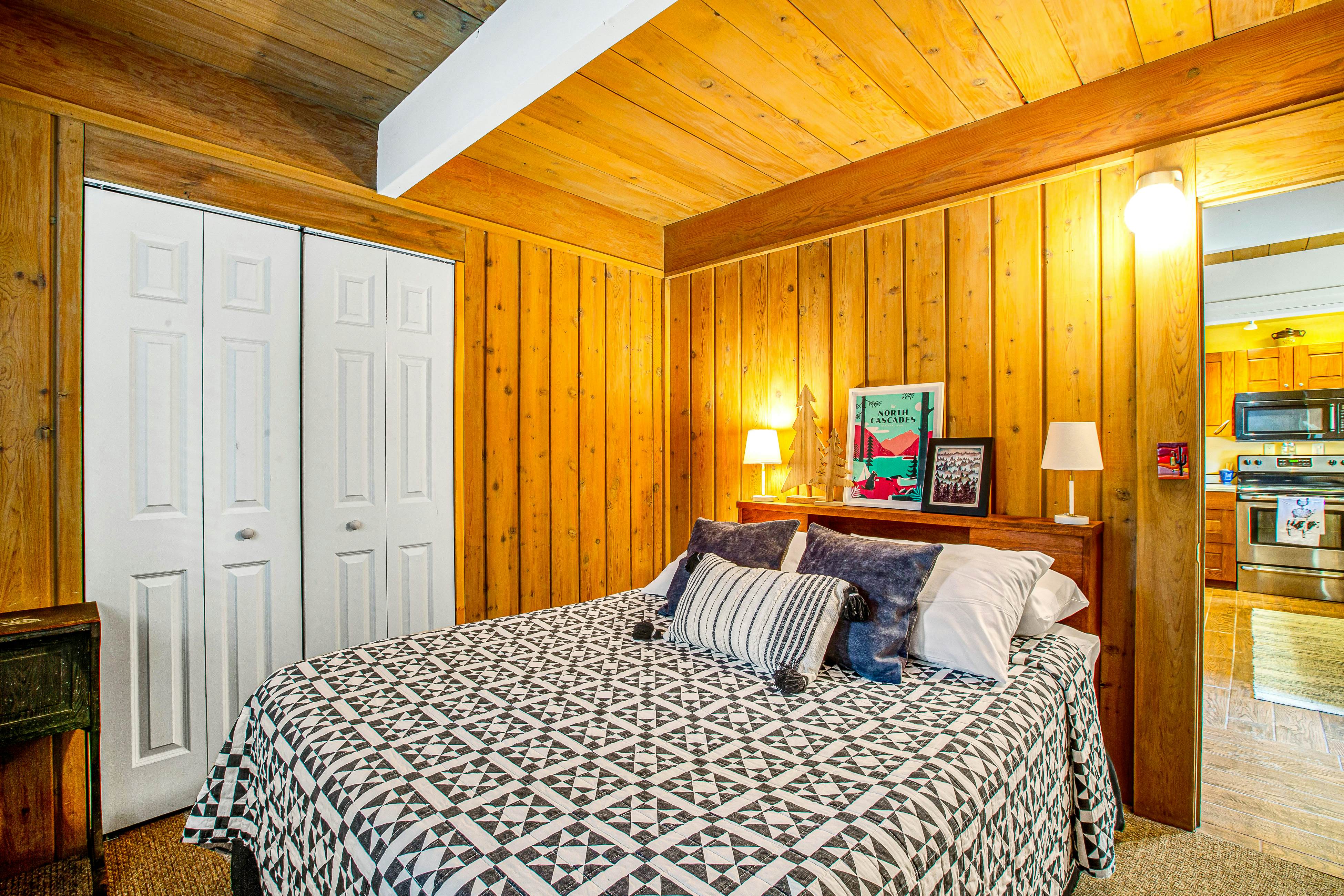 Peak-a-View Lakehouse