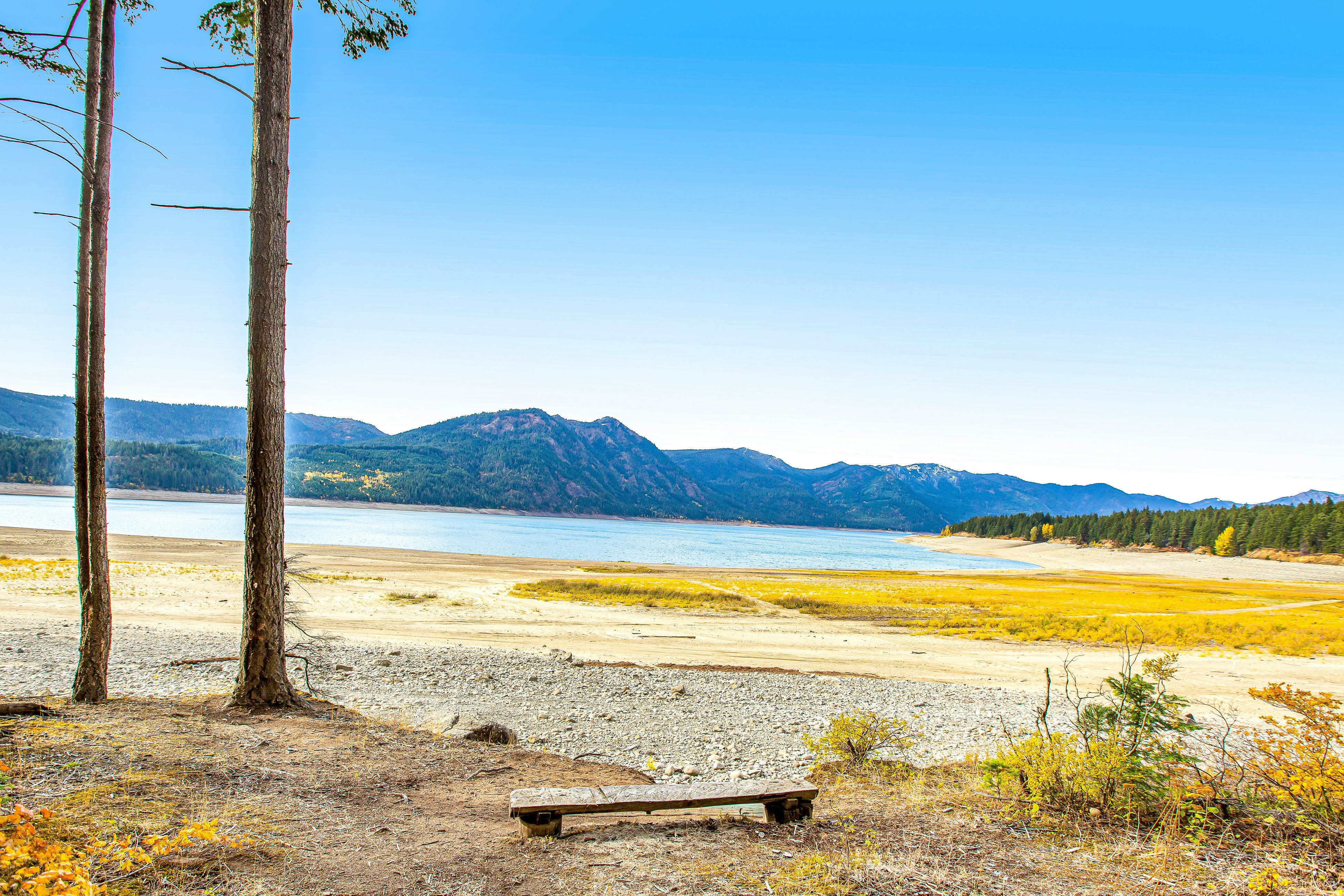 Peak-a-View Lakehouse