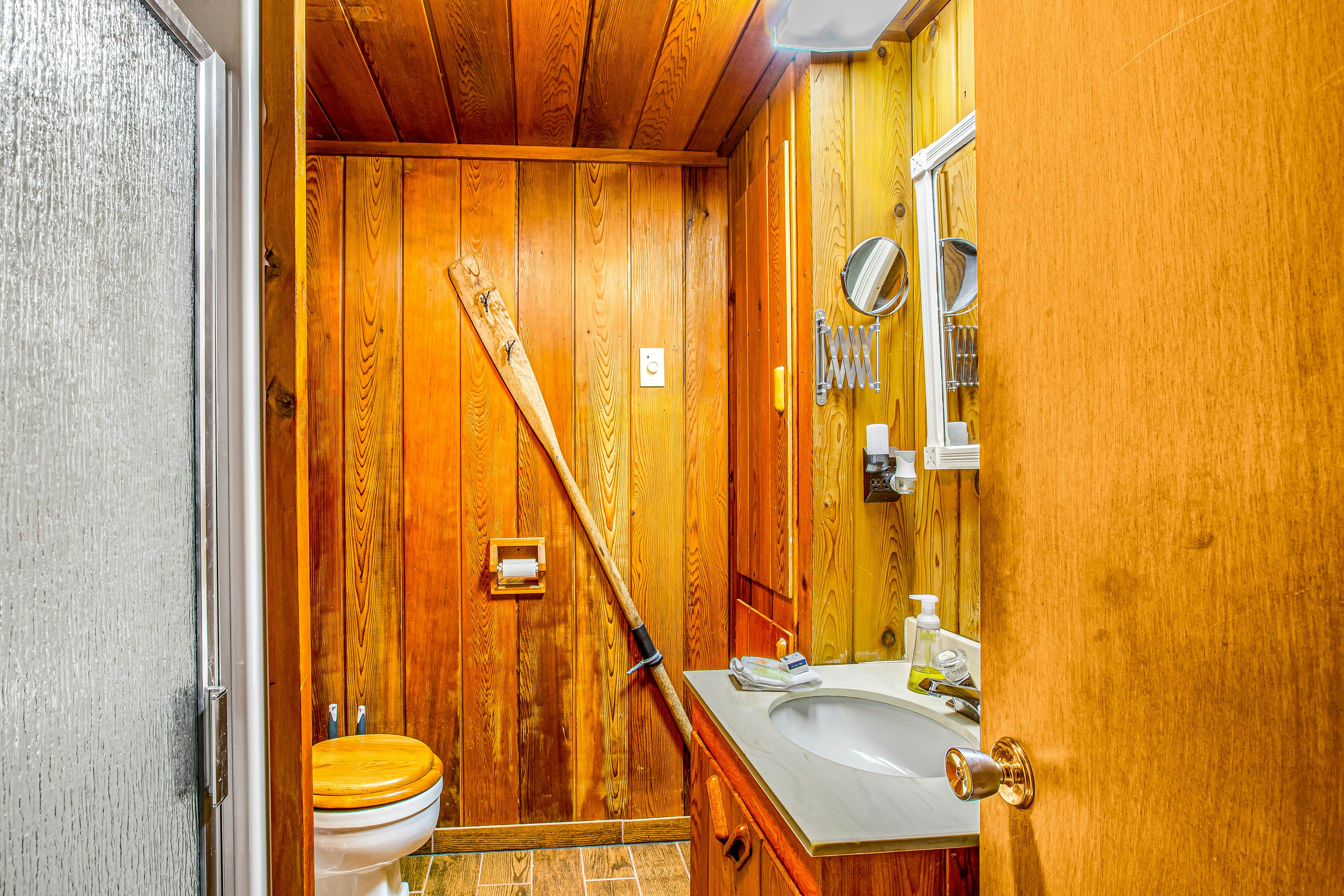 Peak-a-View Lakehouse