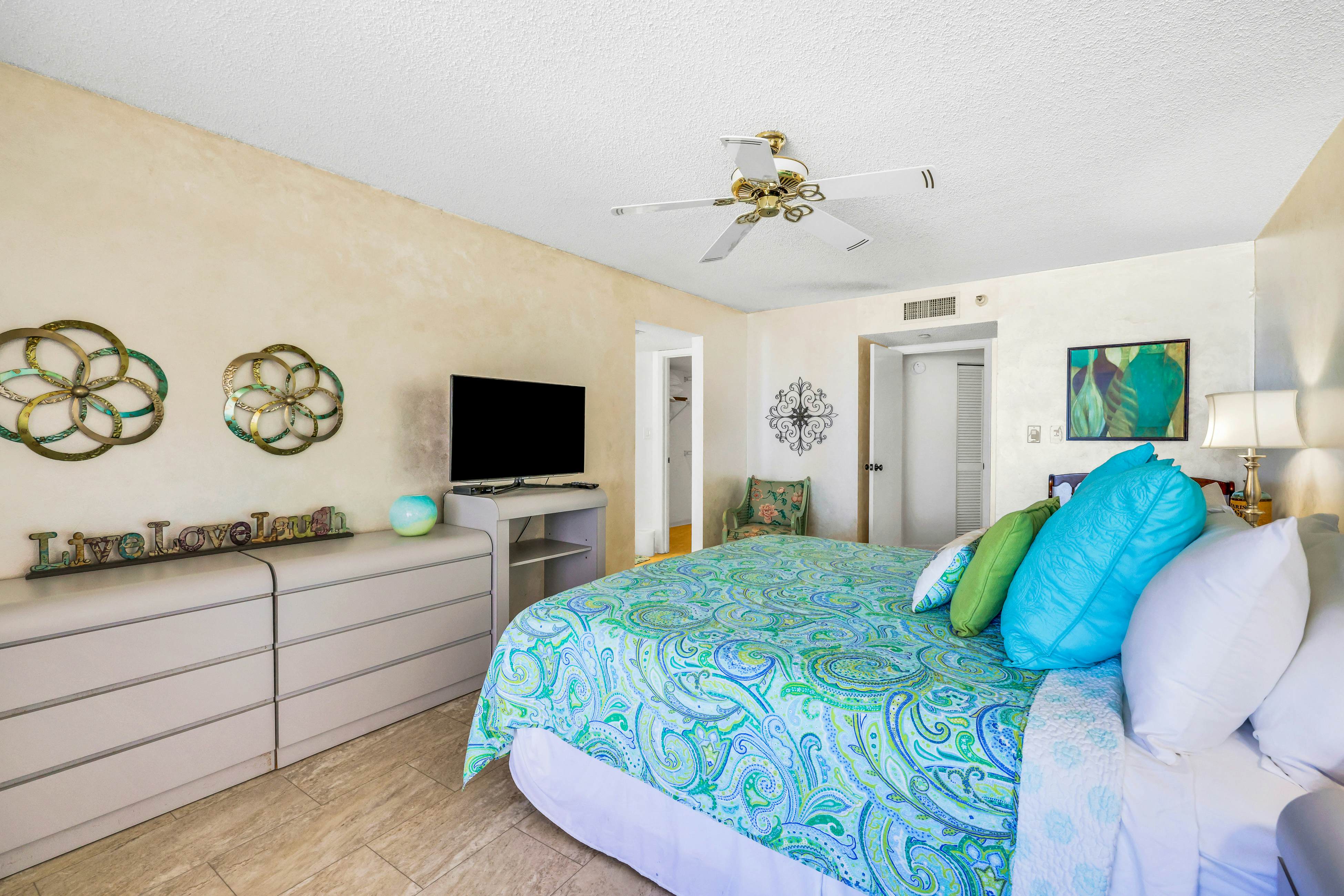 Crescent Beach Club I 5A