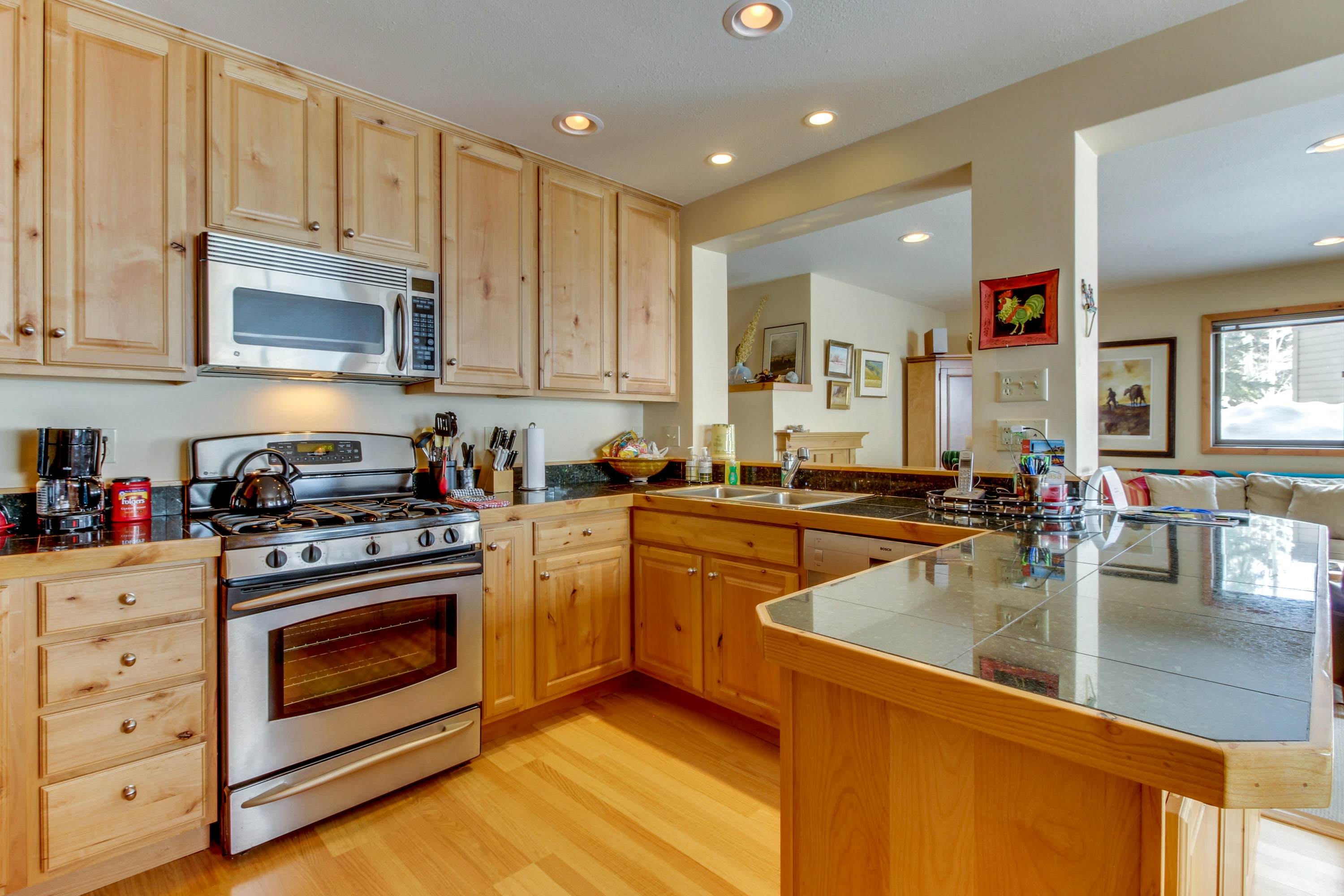 The Bluff Mountain Charmer