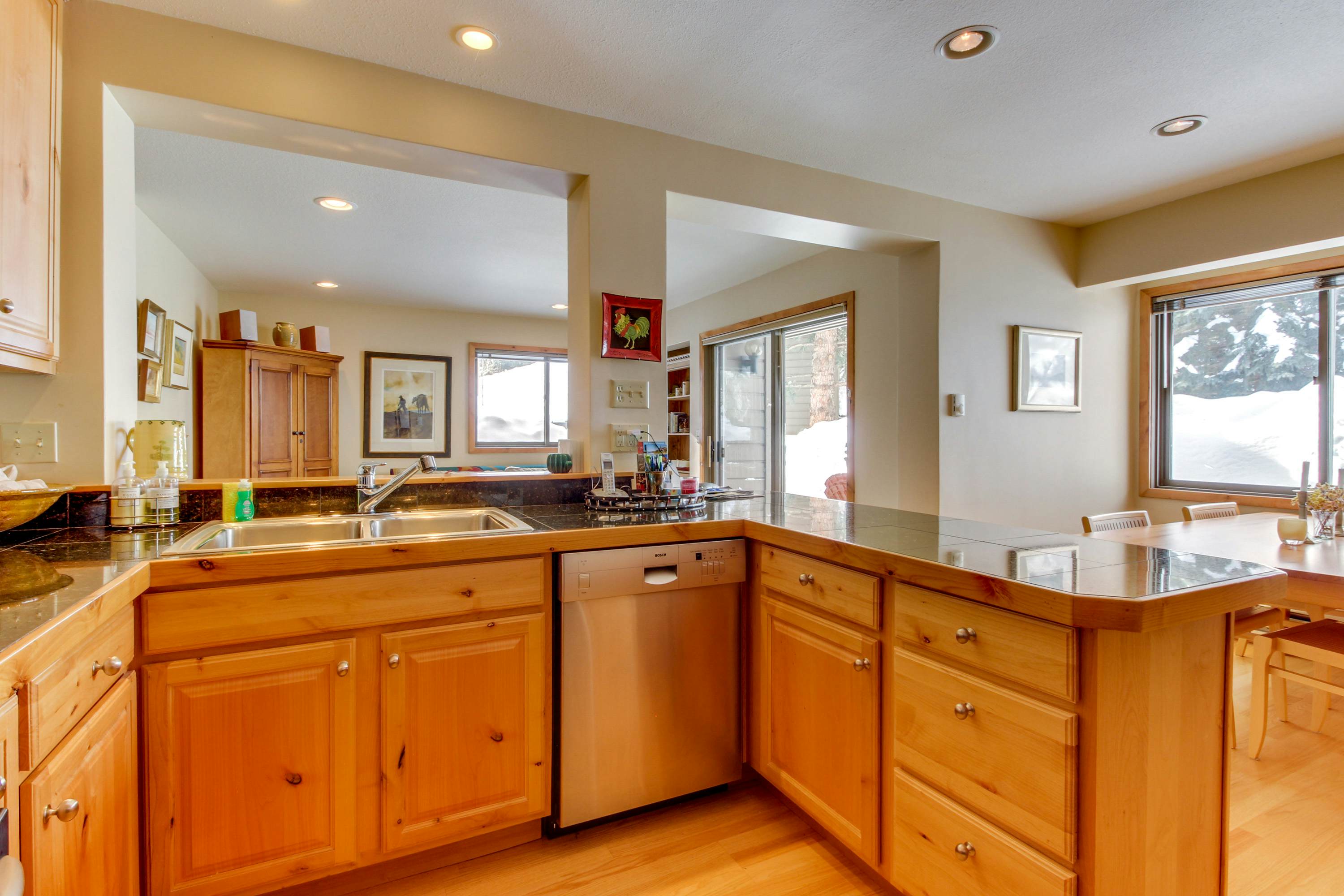 The Bluff Mountain Charmer