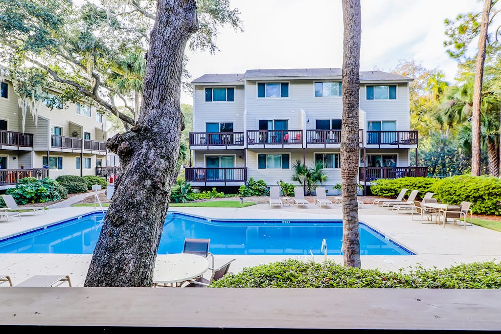 Renovated Coligny condo with pool, deck, & AC - walk to beach, shops, & dining — Hilton Head, SC — vacation rental