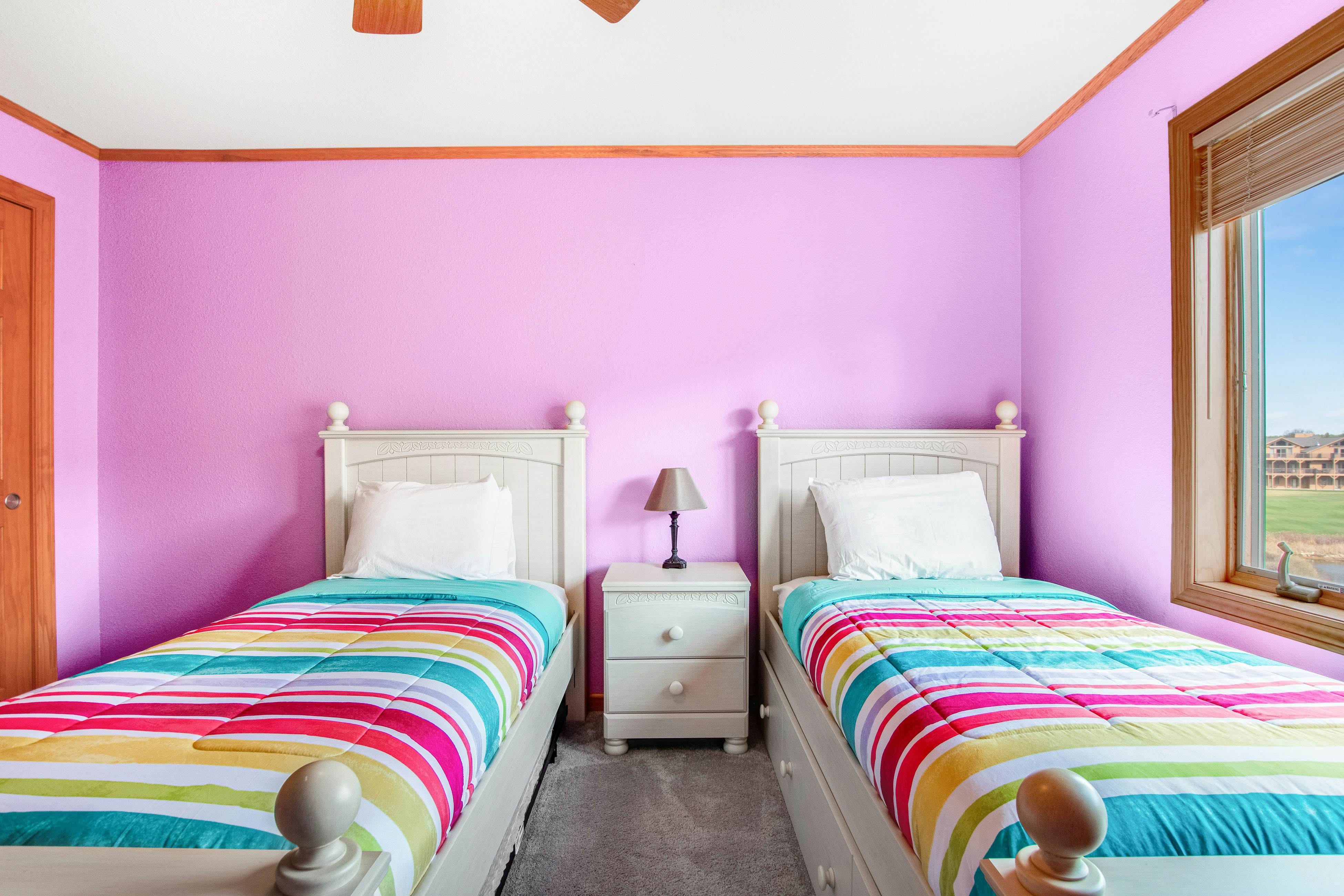 Sunset Condominiums - Castle Rock Retreat