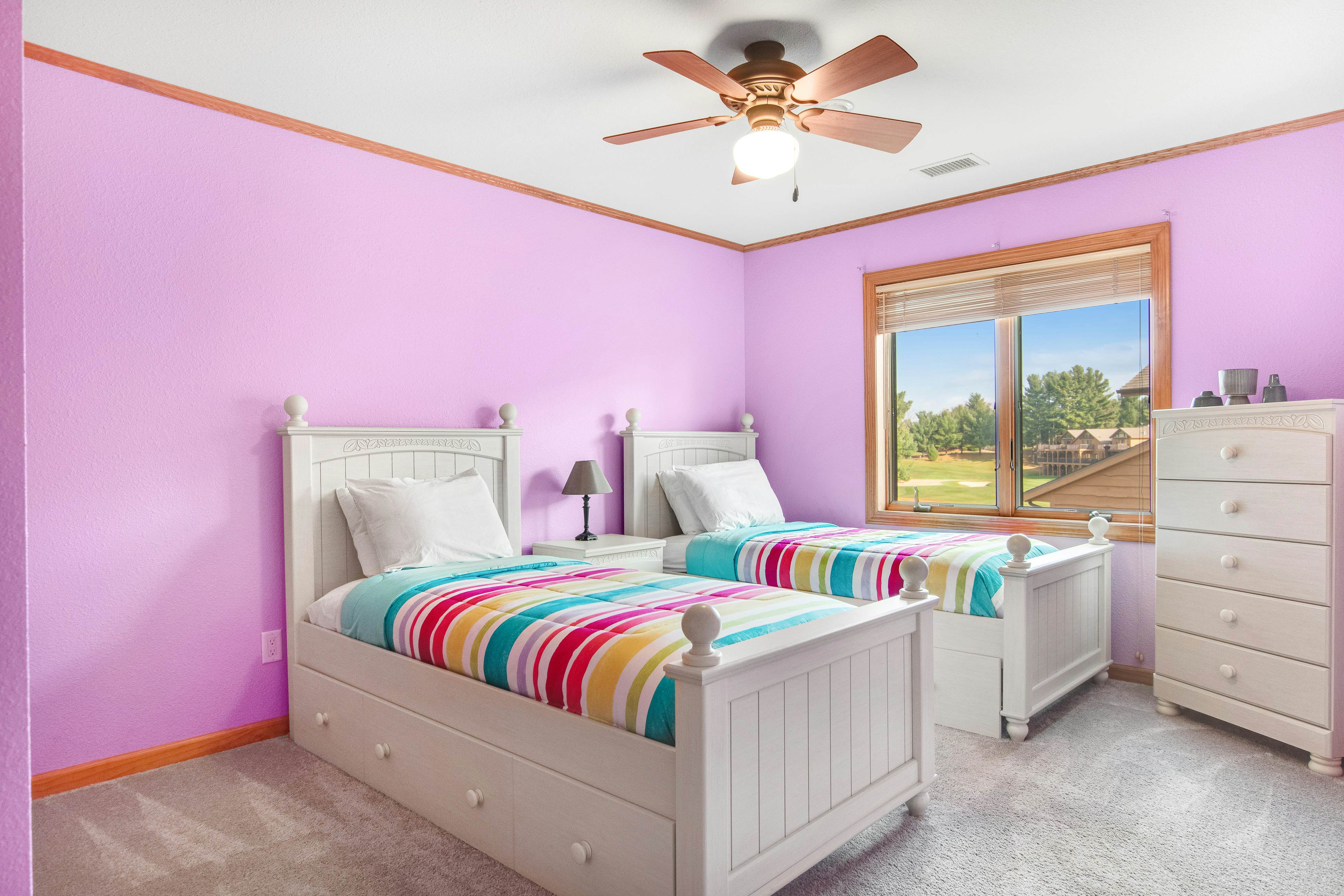 Sunset Condominiums - Castle Rock Retreat