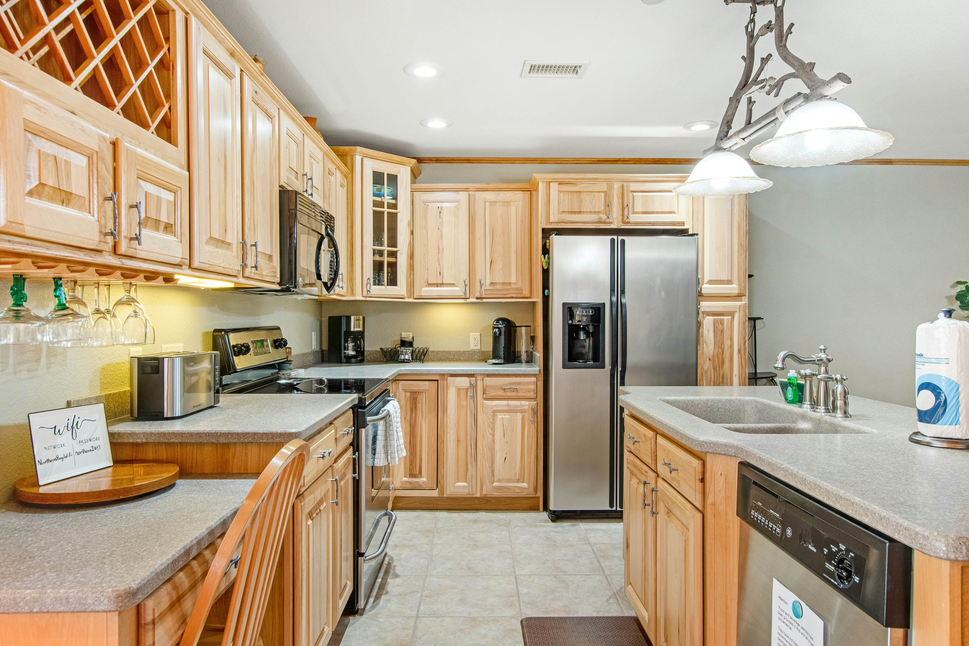 Sunset Condominiums - Castle Rock Retreat