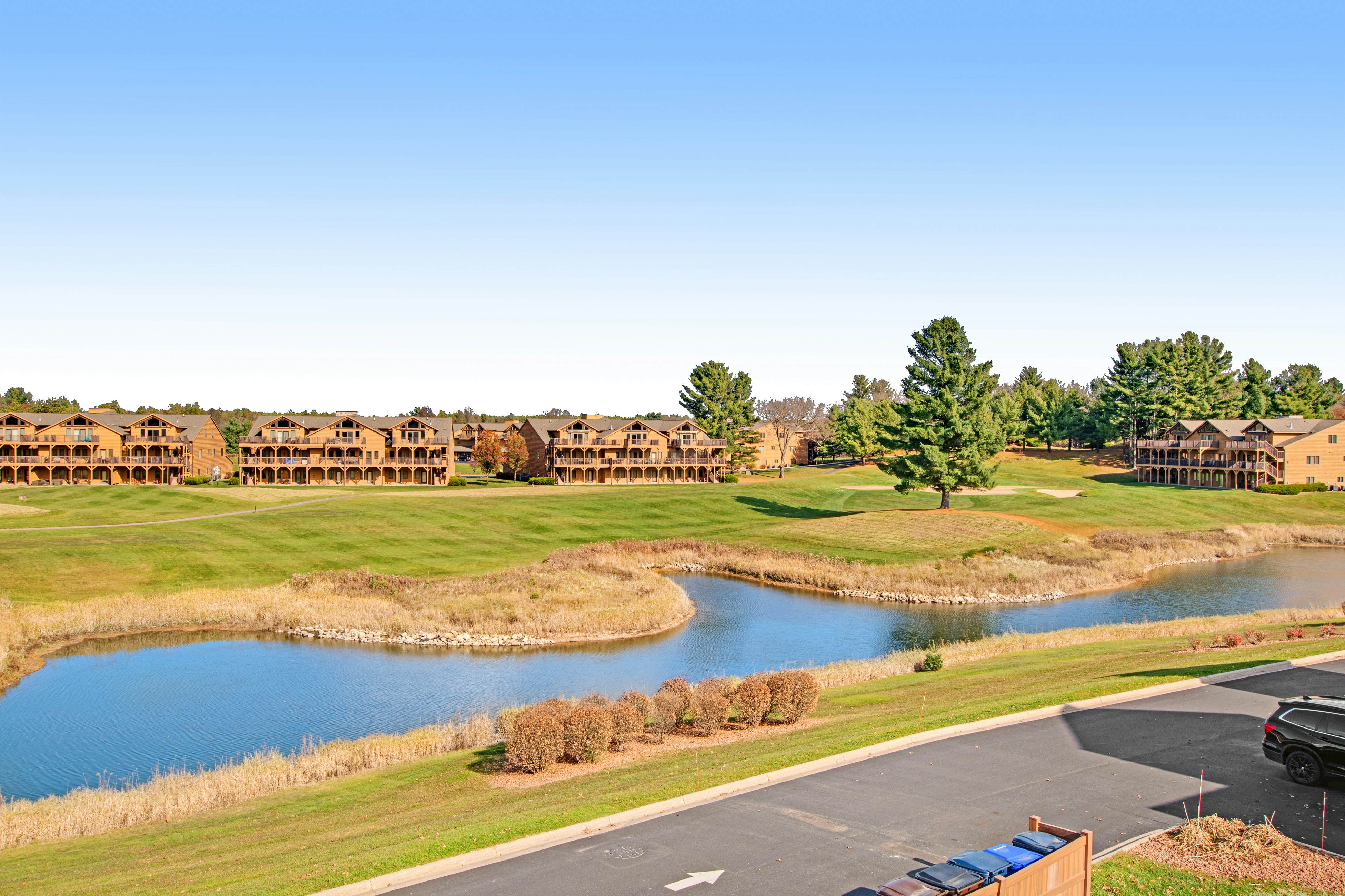 Sunset Condominiums - Castle Rock Retreat