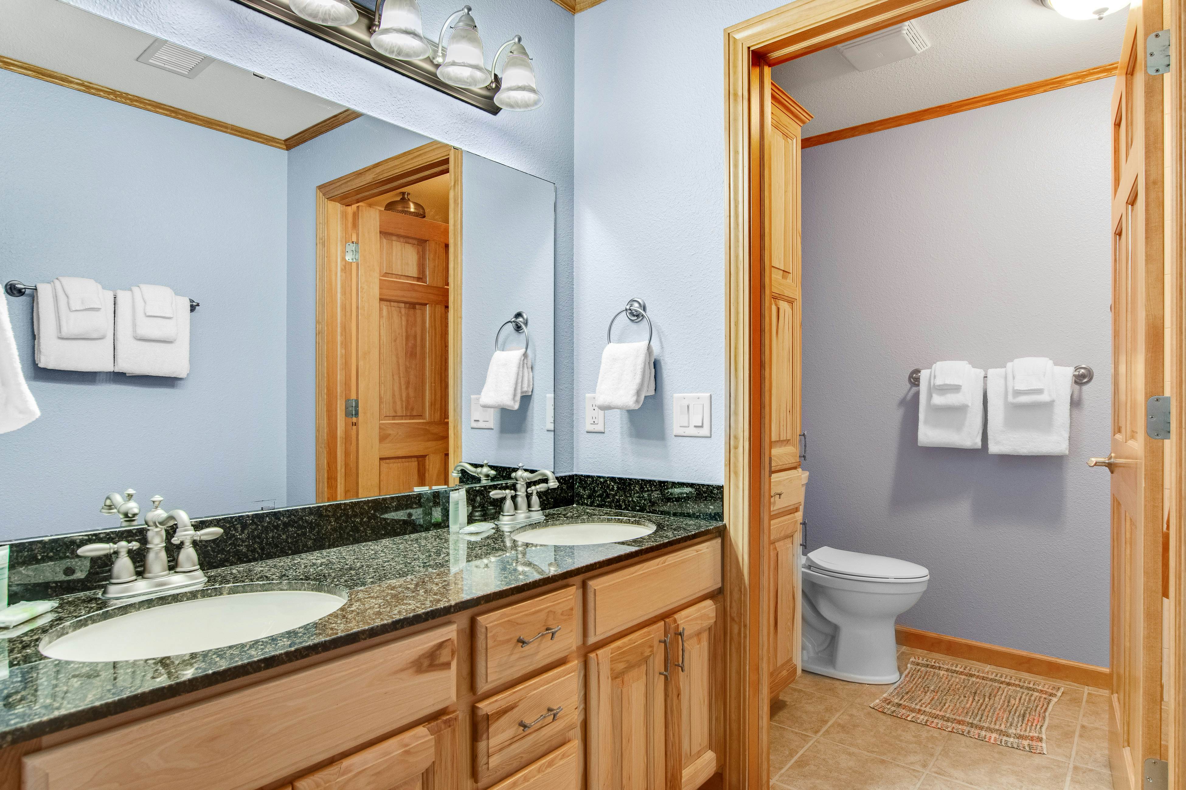 Sunset Condominiums - Castle Rock Retreat