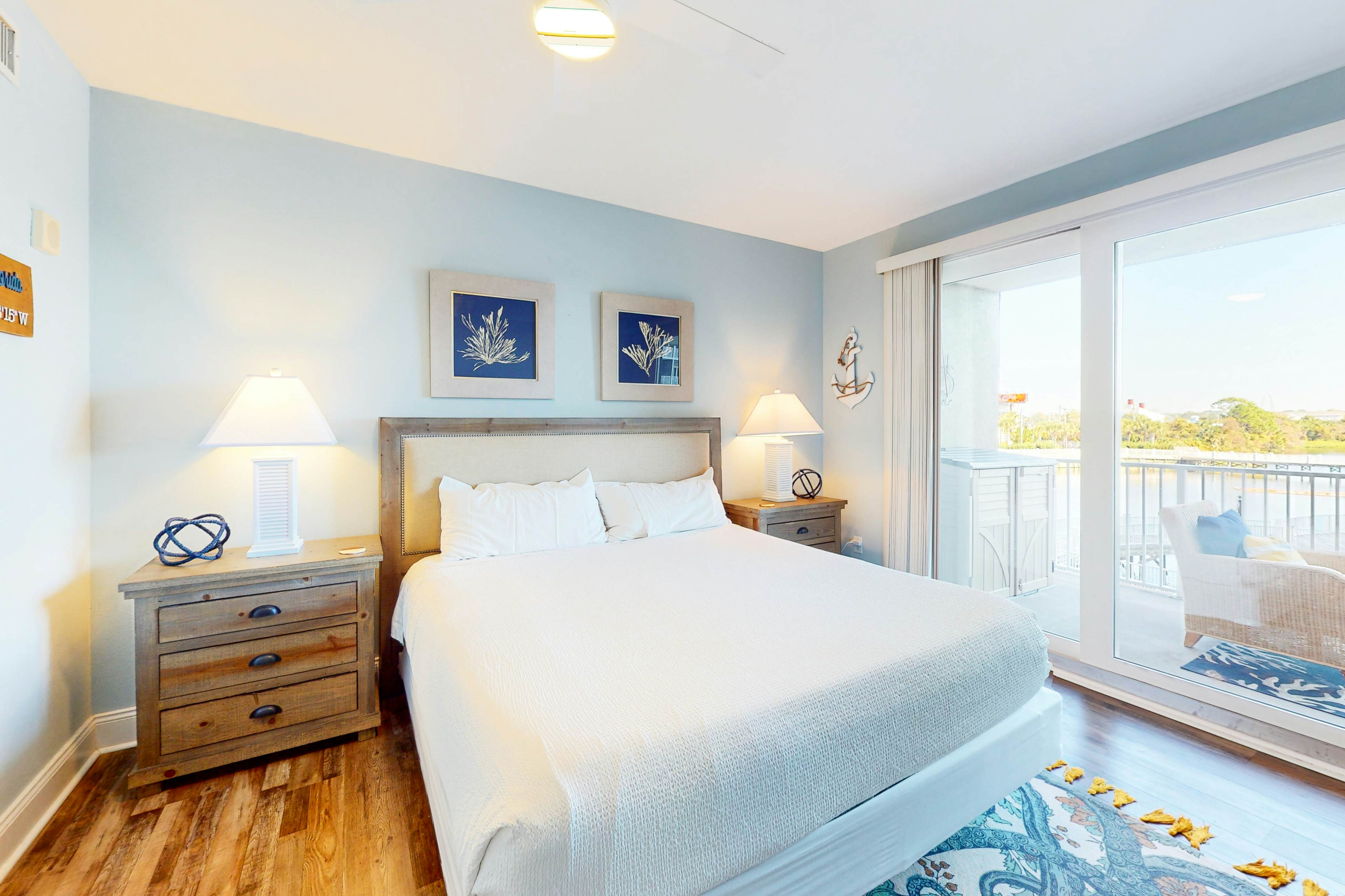 Laketown Wharf 130 Cerulean Seas