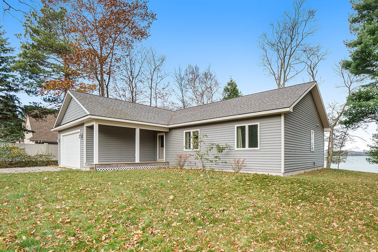 Shore Bird 3 BD Empire, MI Vacation Rental Vacasa