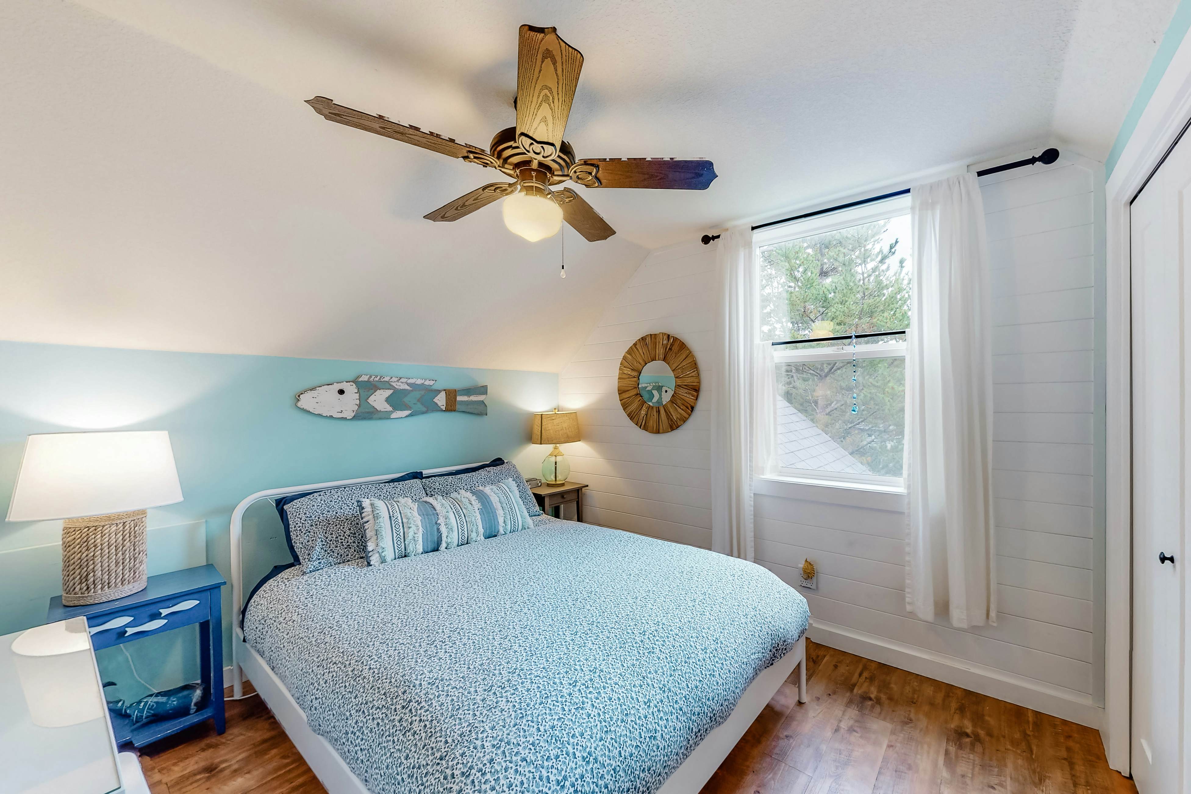 Madrona Ridge - MCA 389