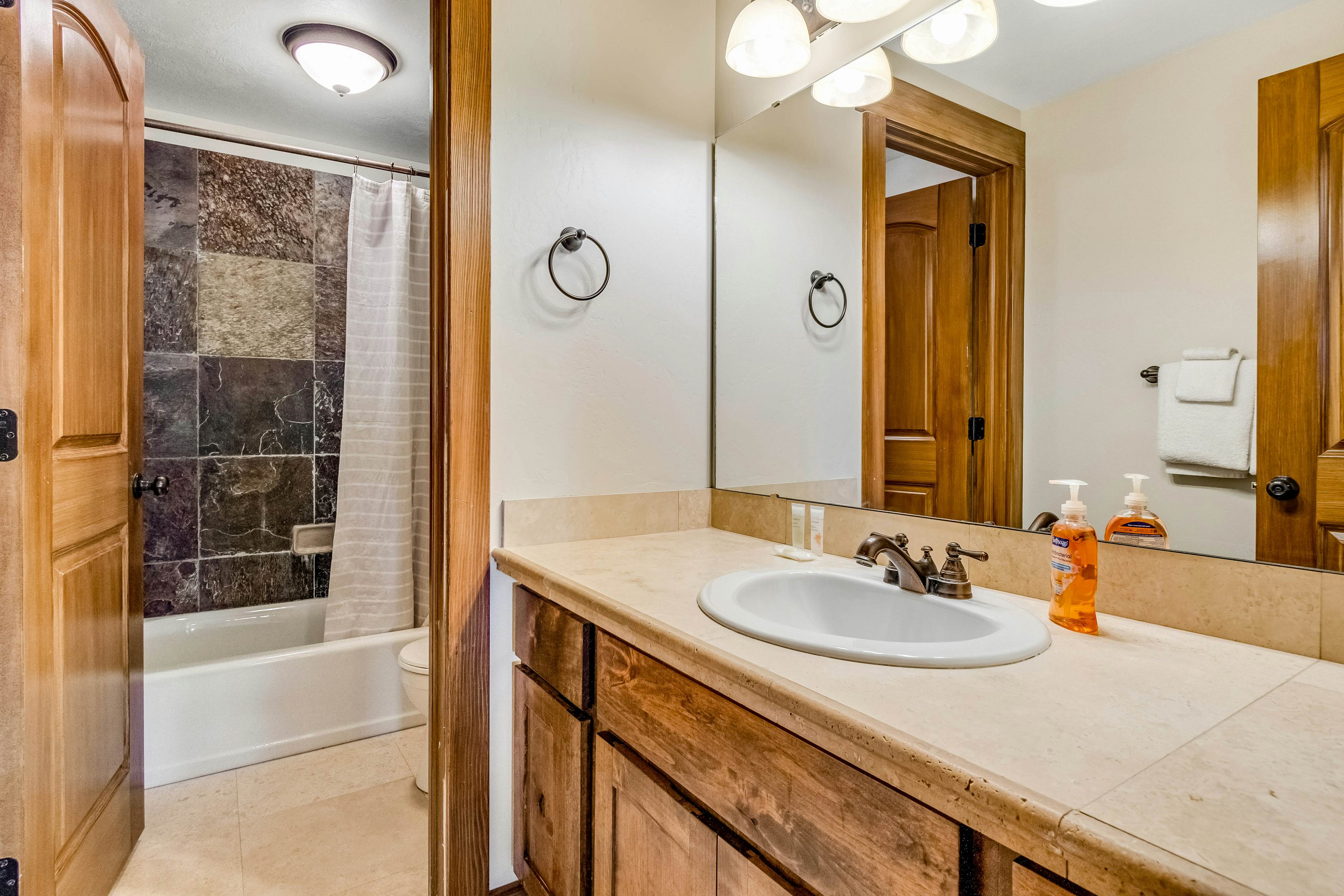 Peaceful Bear Lake Home