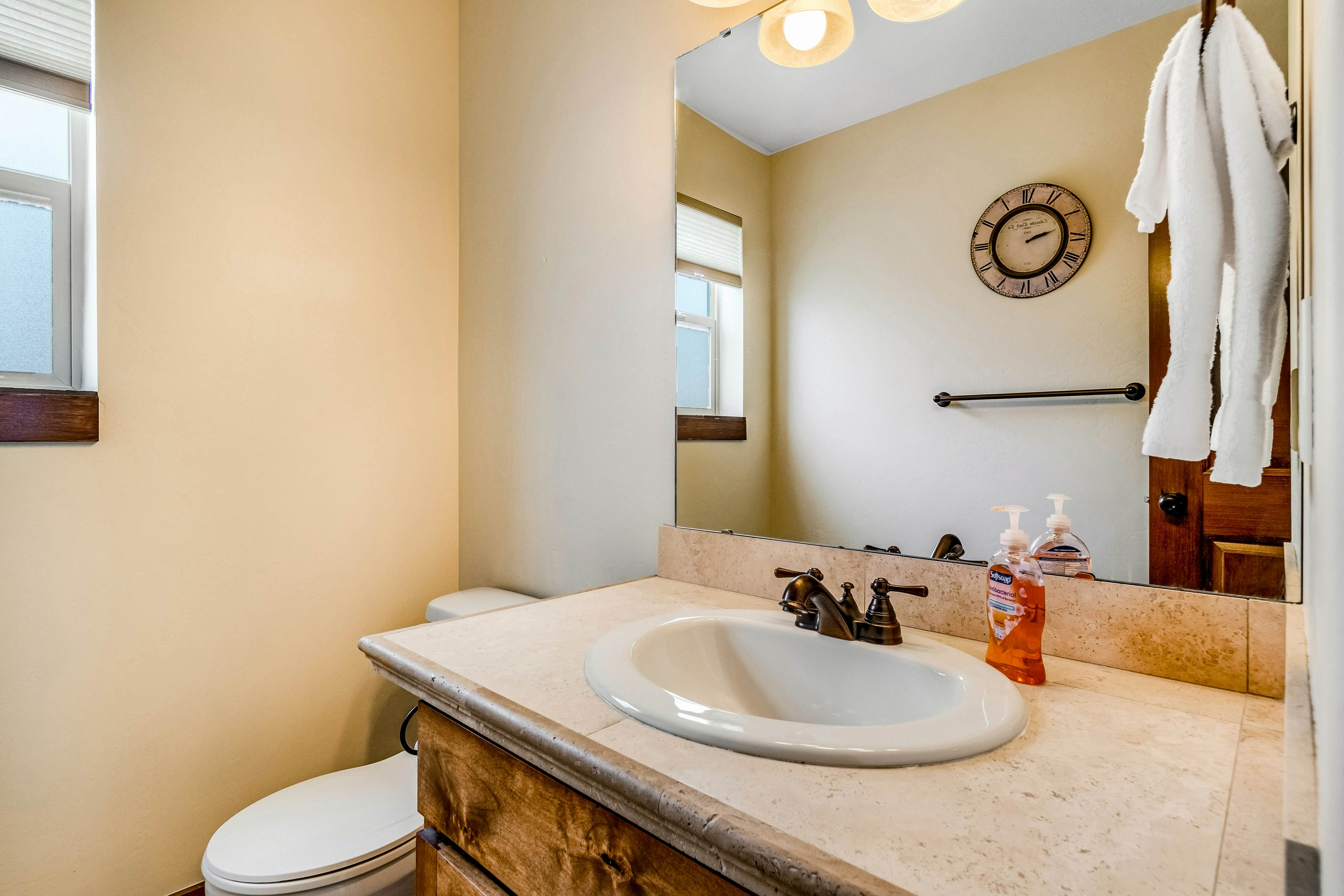 Peaceful Bear Lake Home