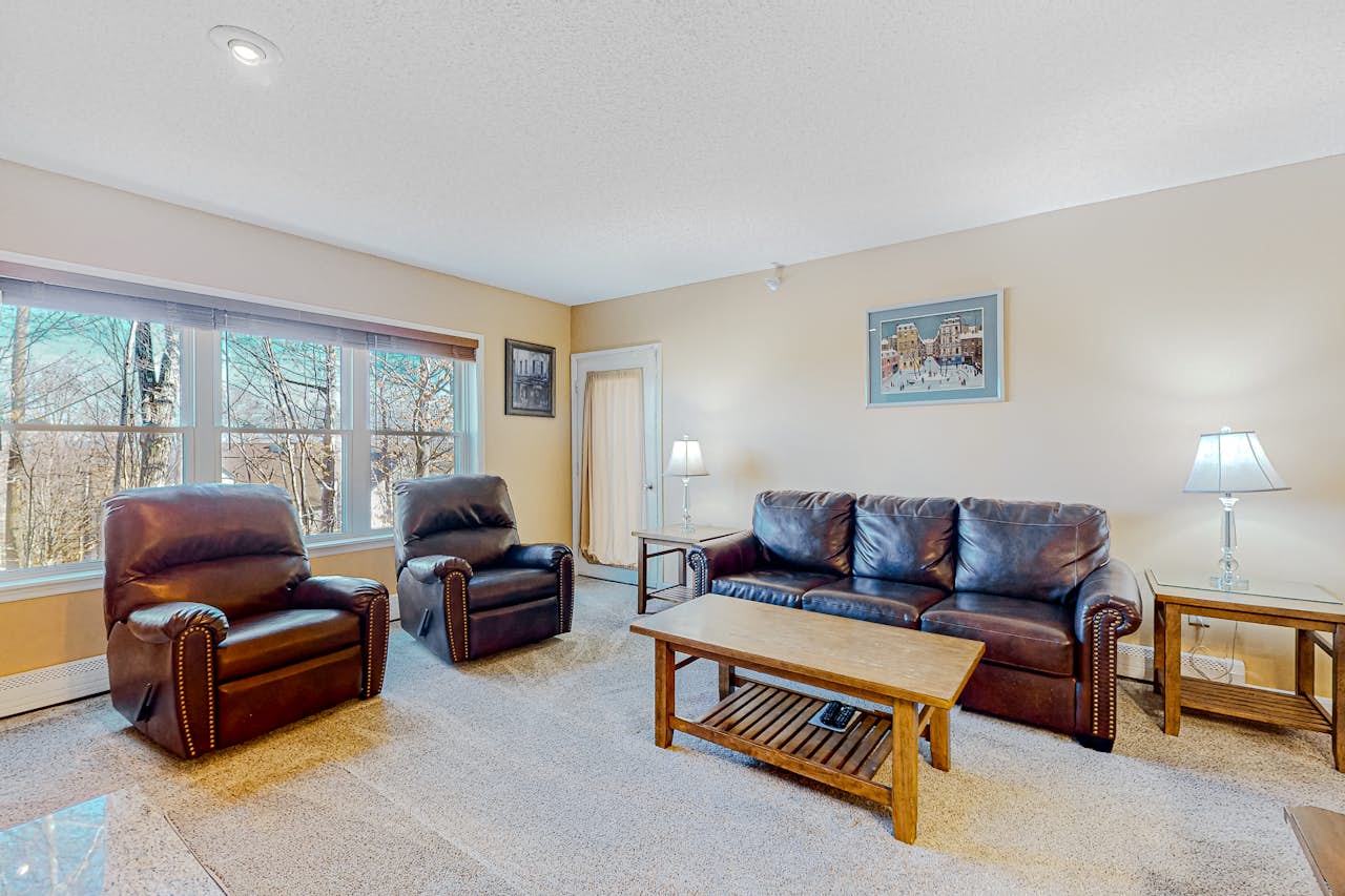 Eagle's Nest WP P103 3 BD Ludlow, VT Vacation Rental Vacasa