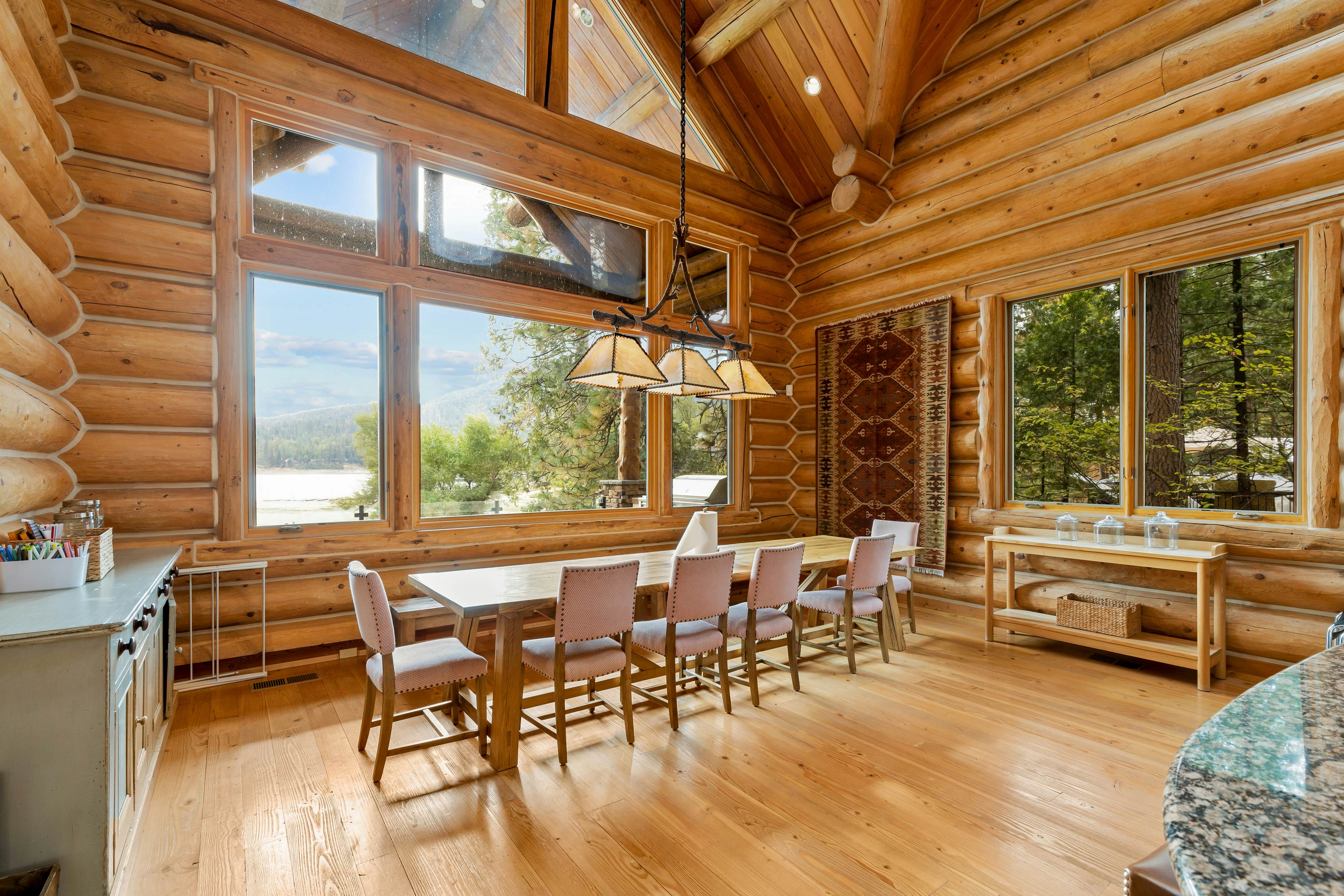 Willow Cove Log Cabin 