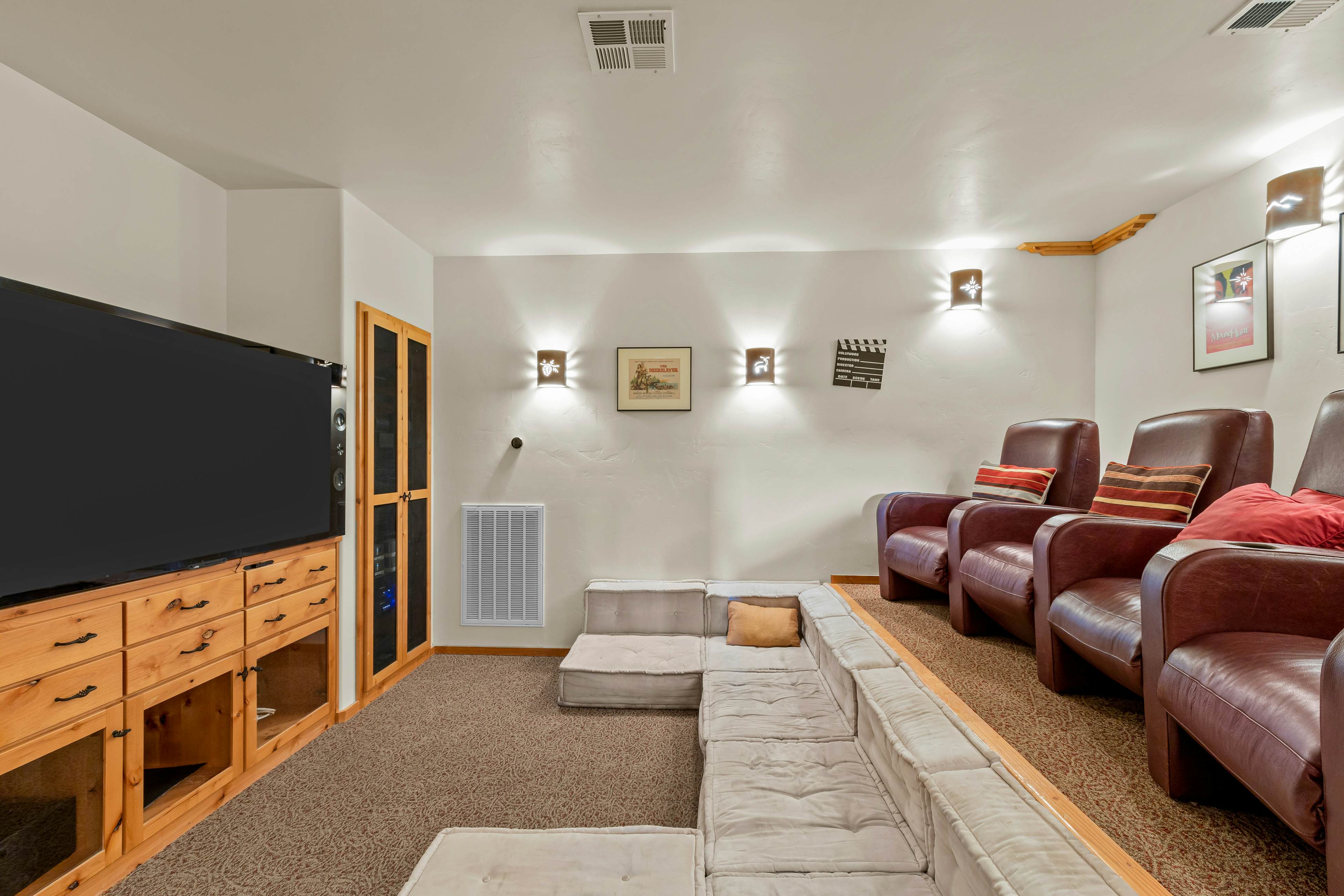 Willow Cove Log Cabin 