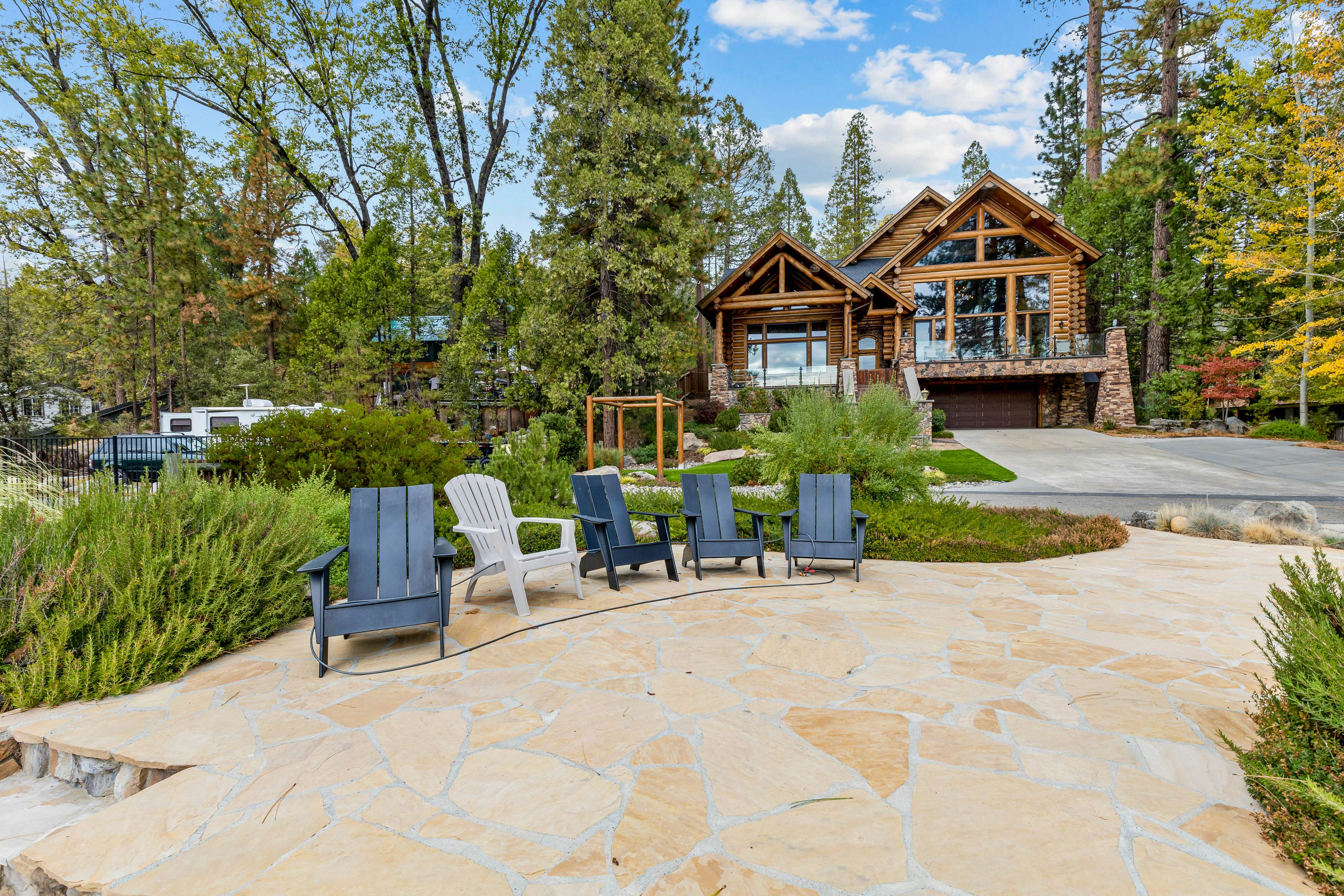 Willow Cove Log Cabin 