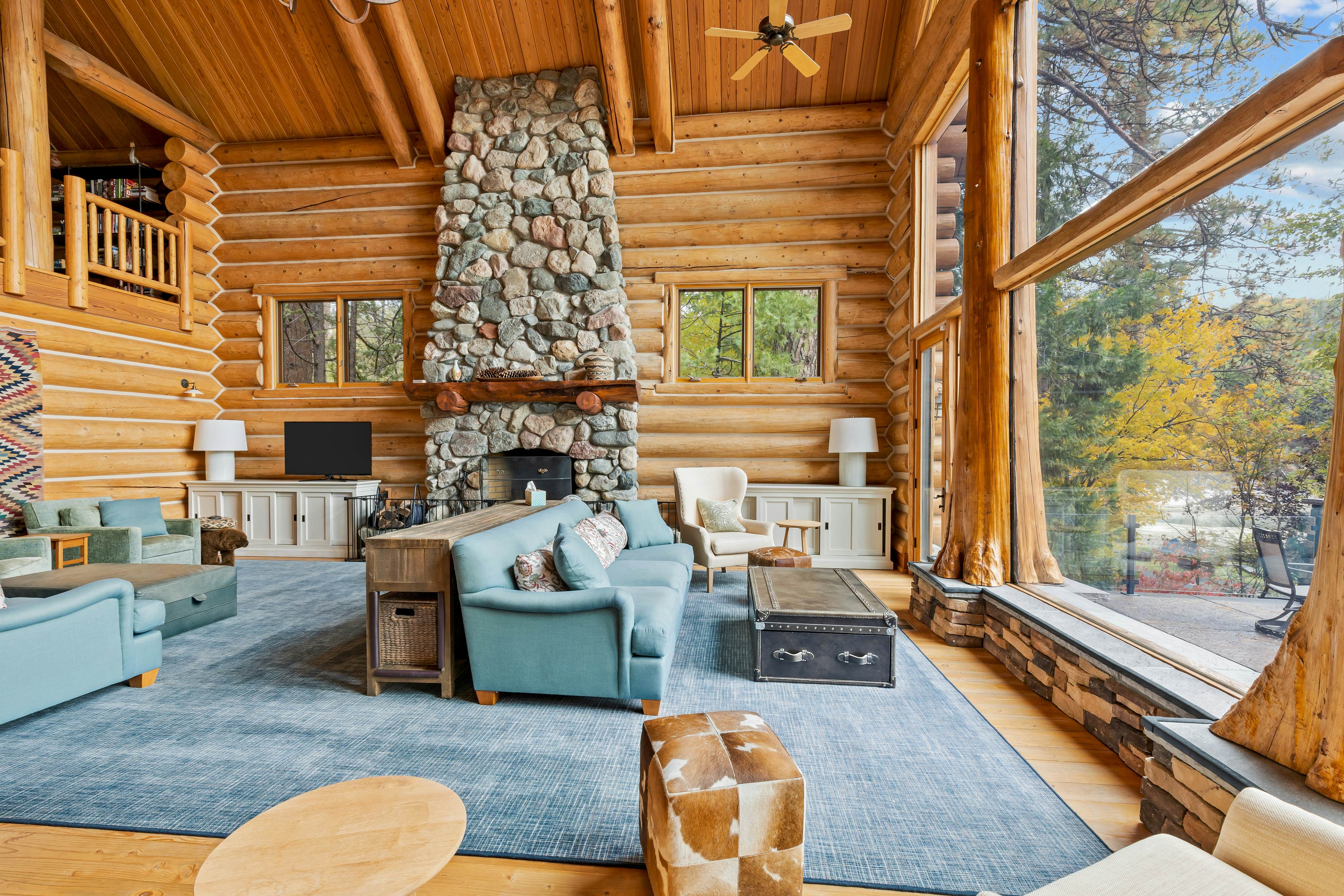 Willow Cove Log Cabin 