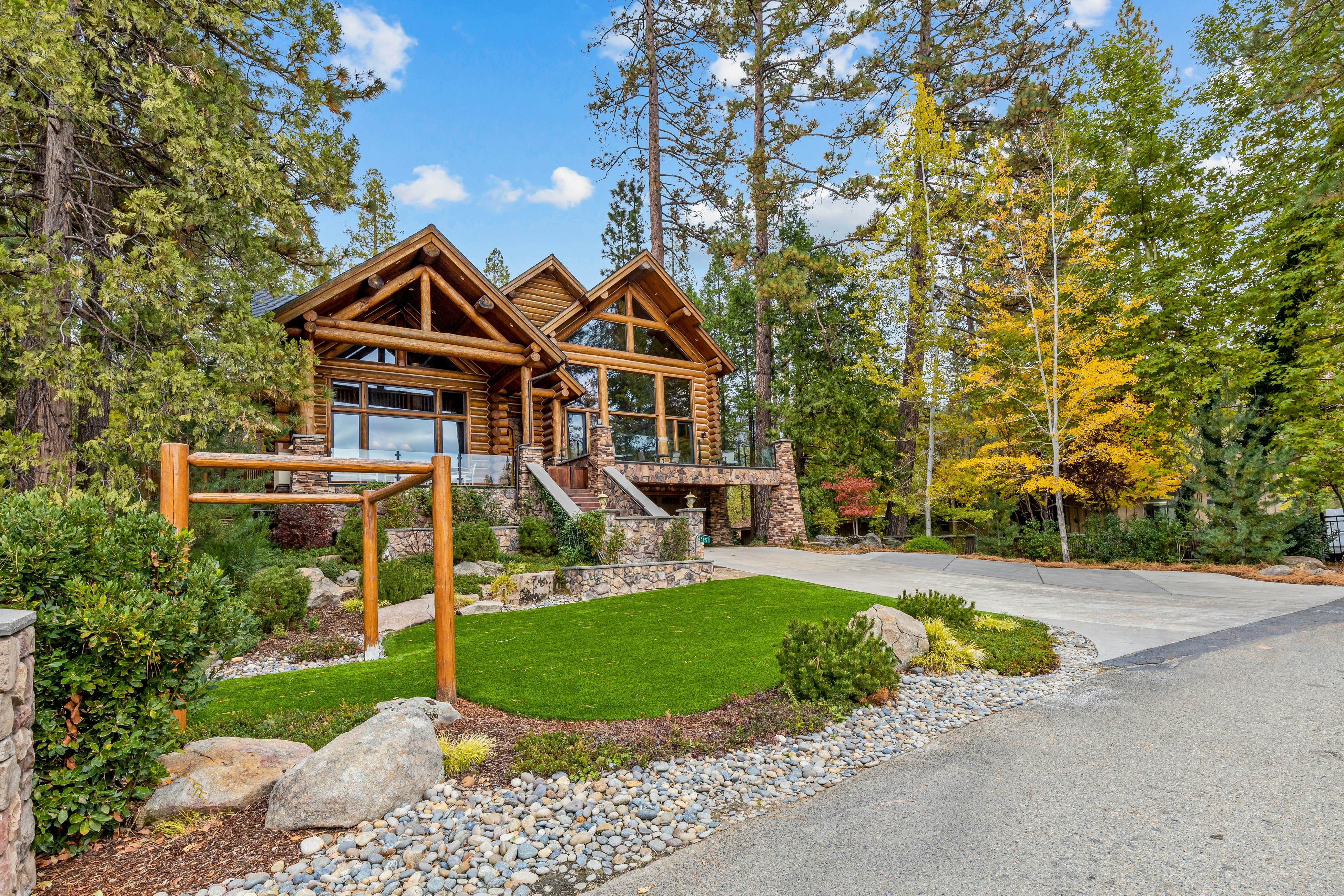 Willow Cove Log Cabin 