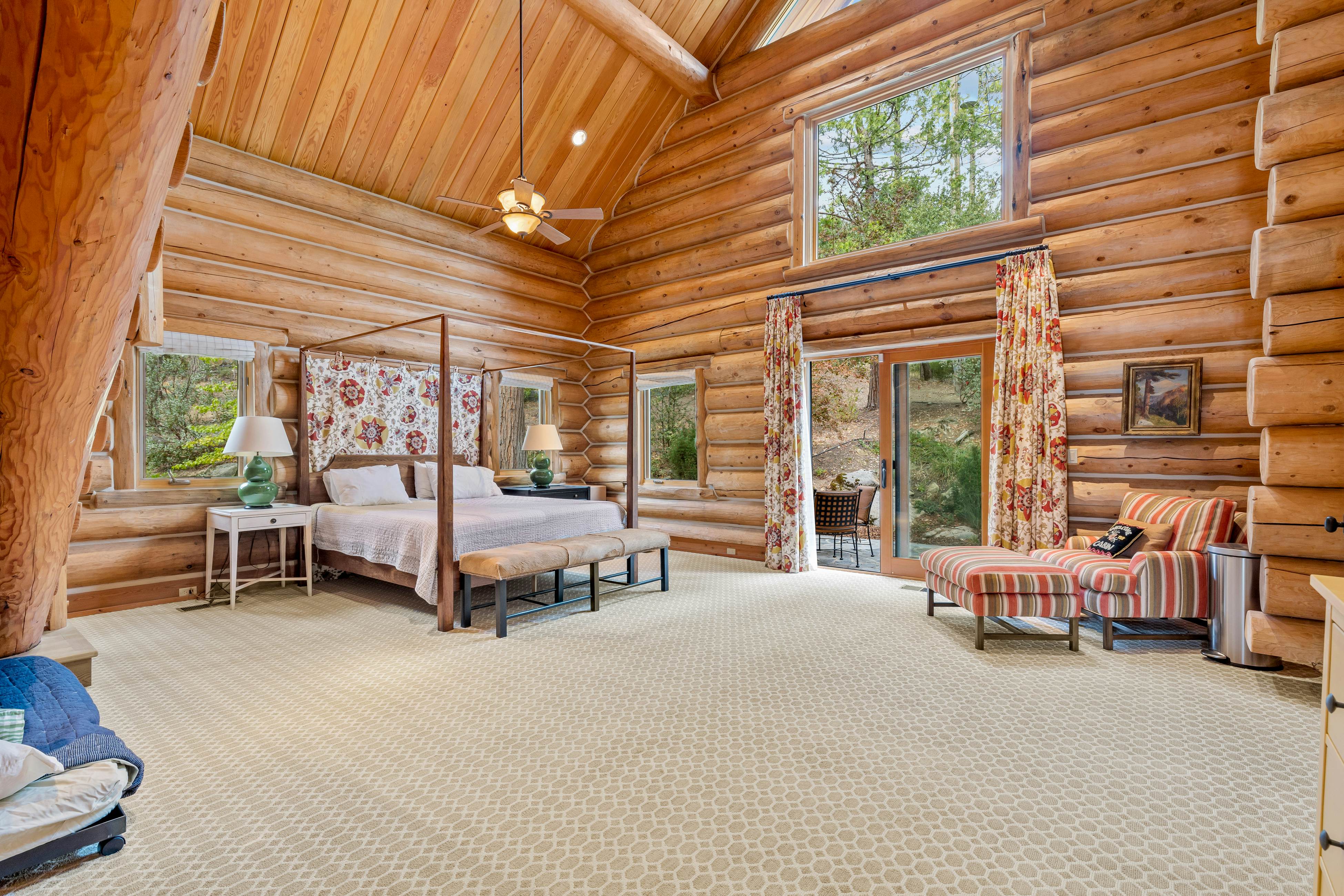 Willow Cove Log Cabin 