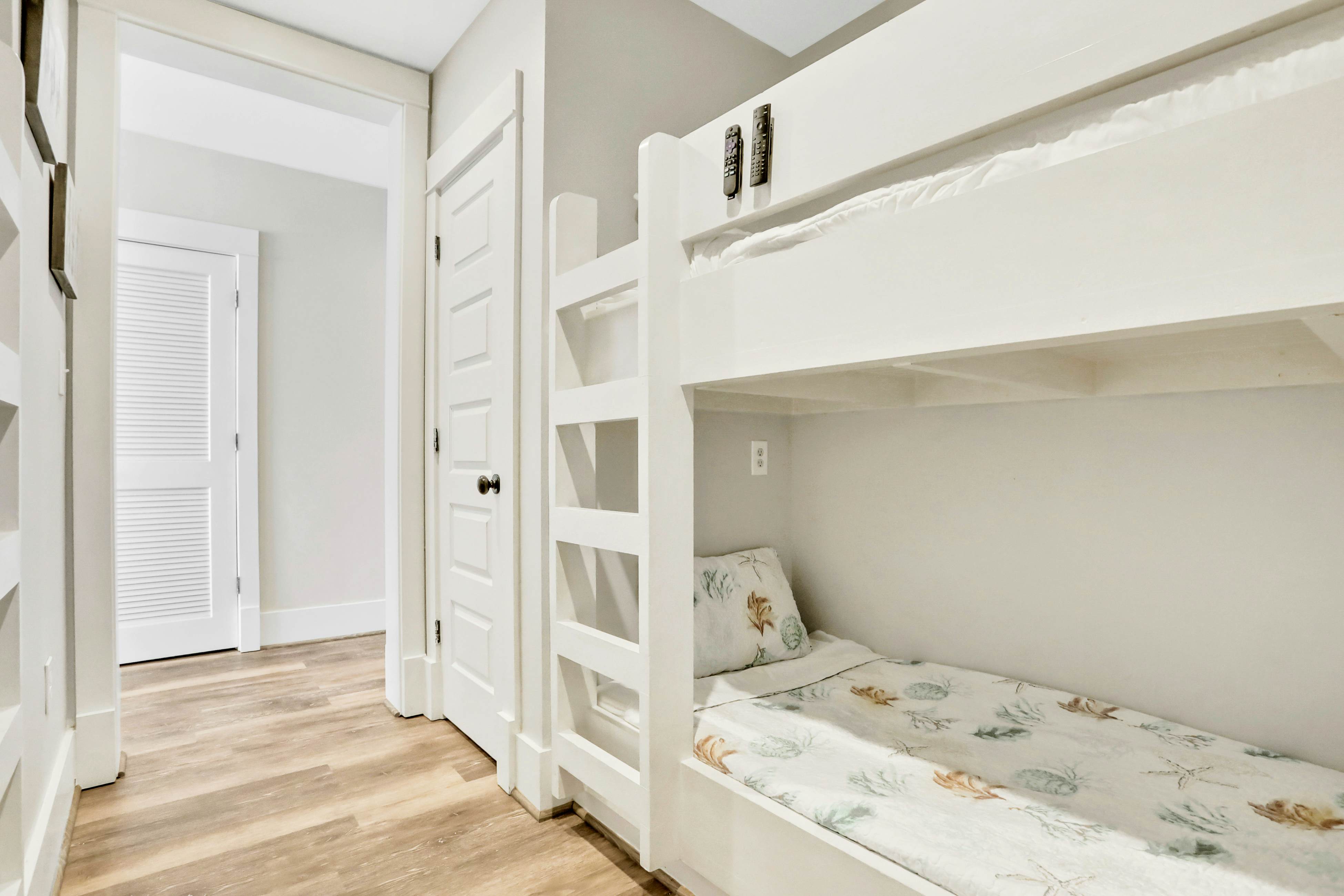 Redfish Village M1-407