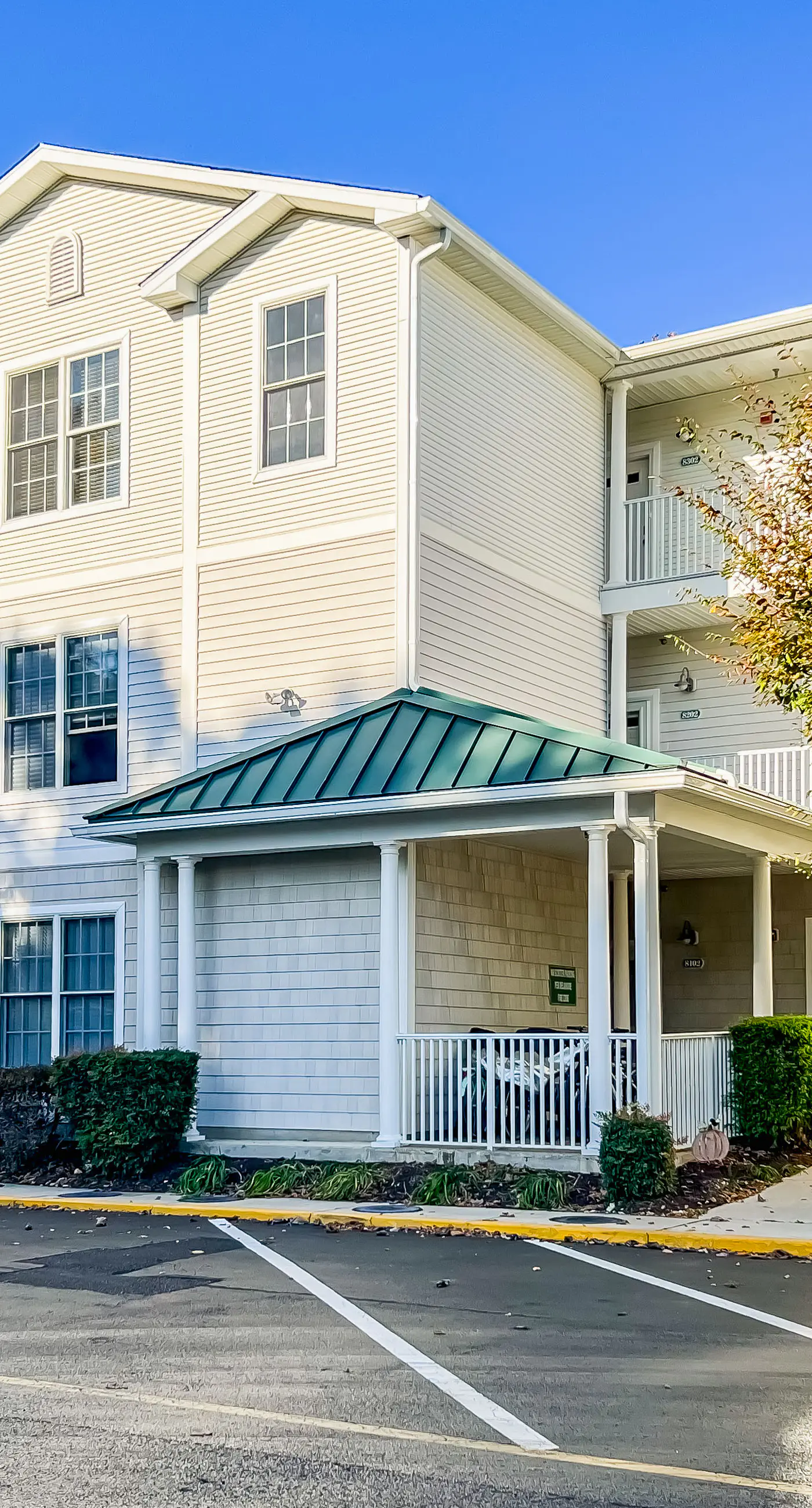 The Tides 19994 Sandy Bottom Cir, Unit 8102 2 BD Rehoboth Beach