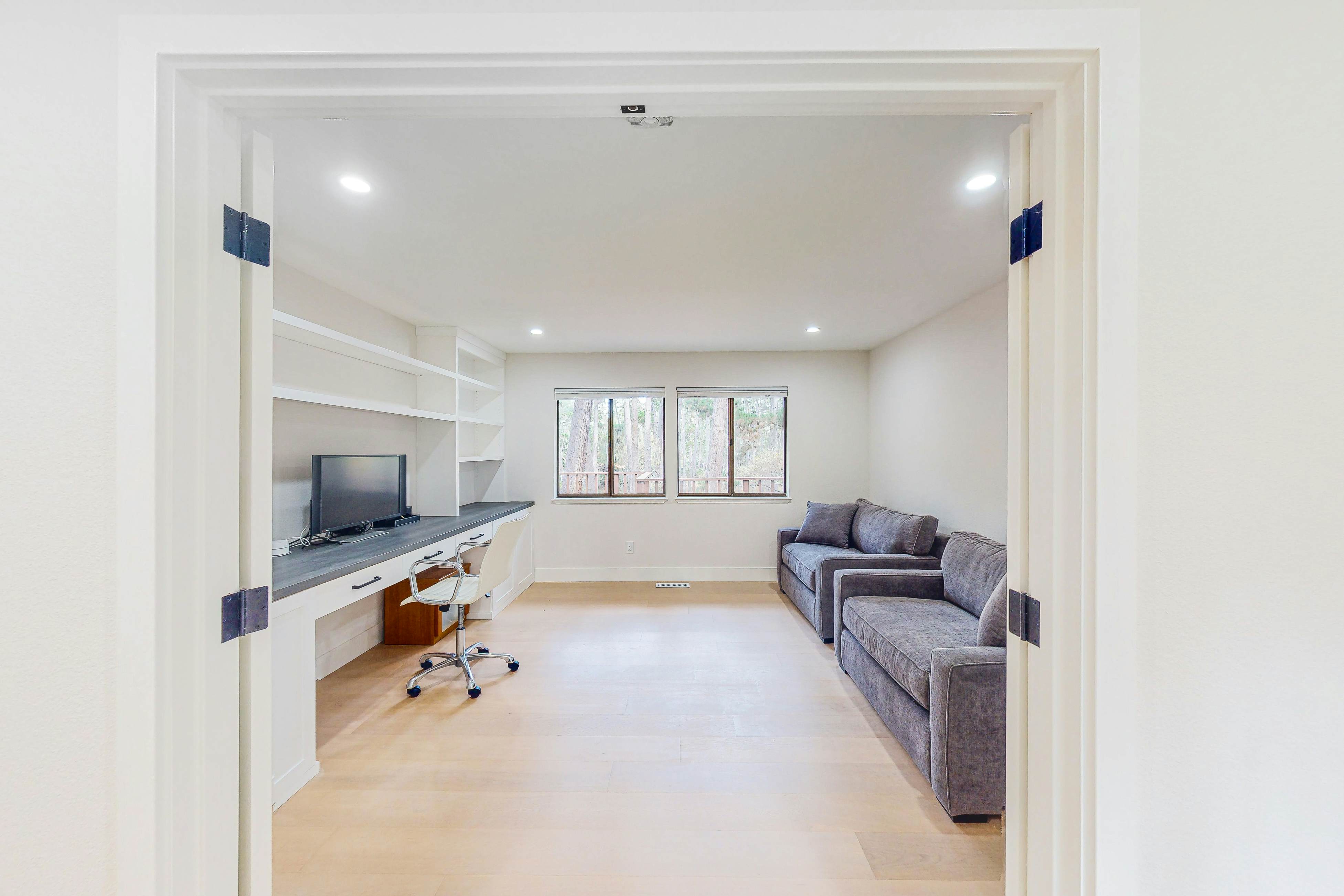 Pebble Beach Abundant Oasis