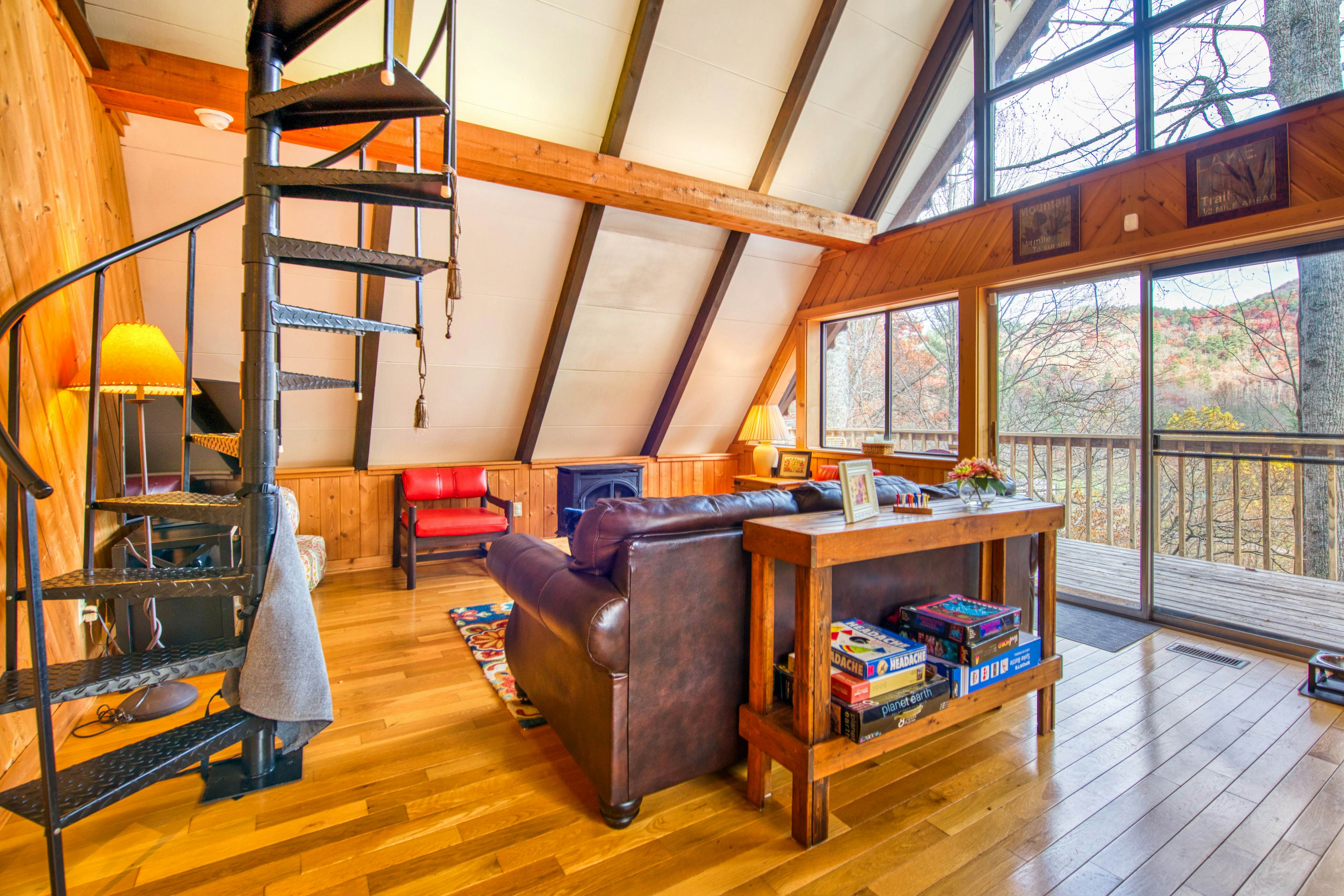 Chalet at Peek's Creek