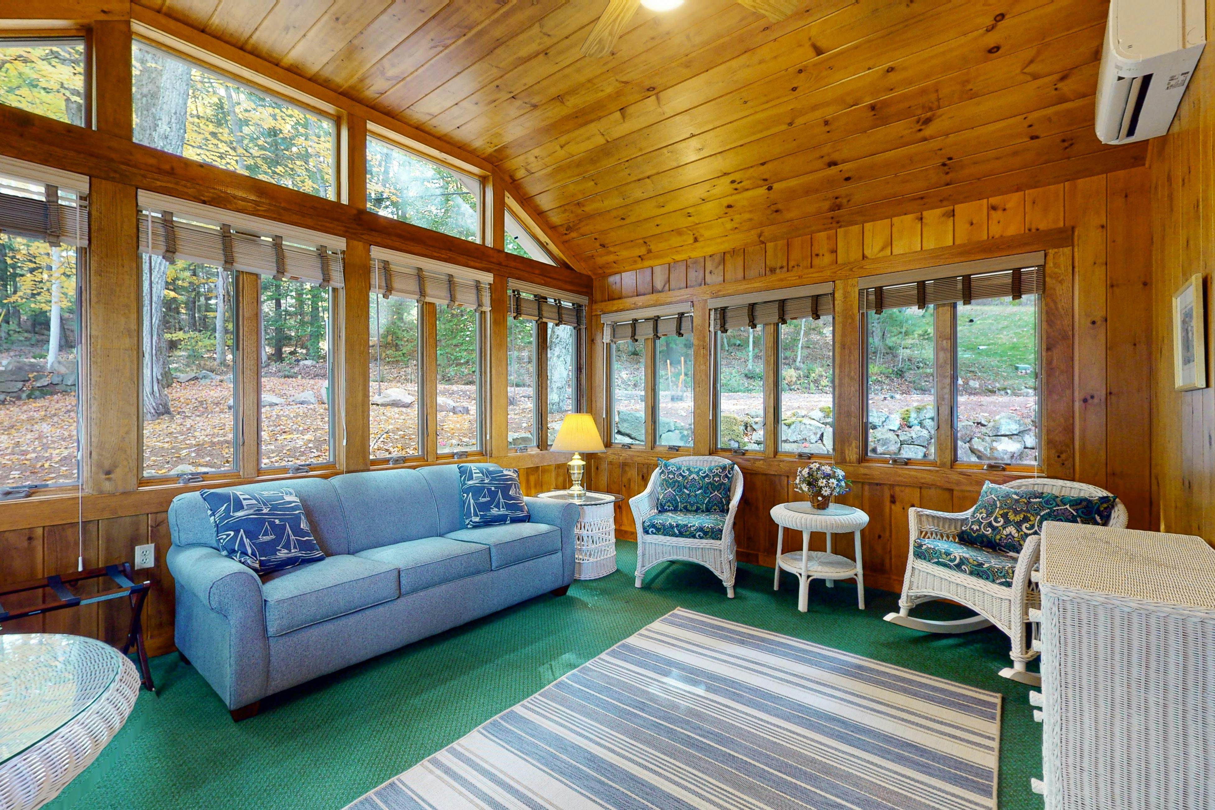 The Cottage-Stoneybrook Haven 