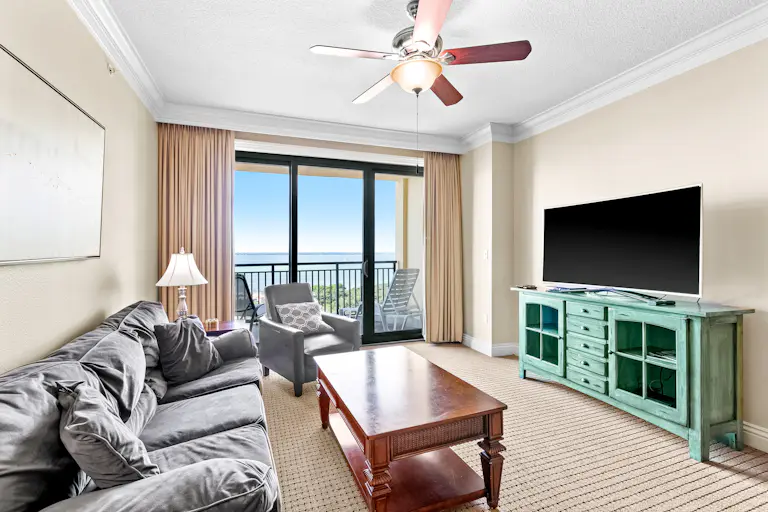 Emerald Grande 927 3 BD Destin, FL Vacation Rental Vacasa