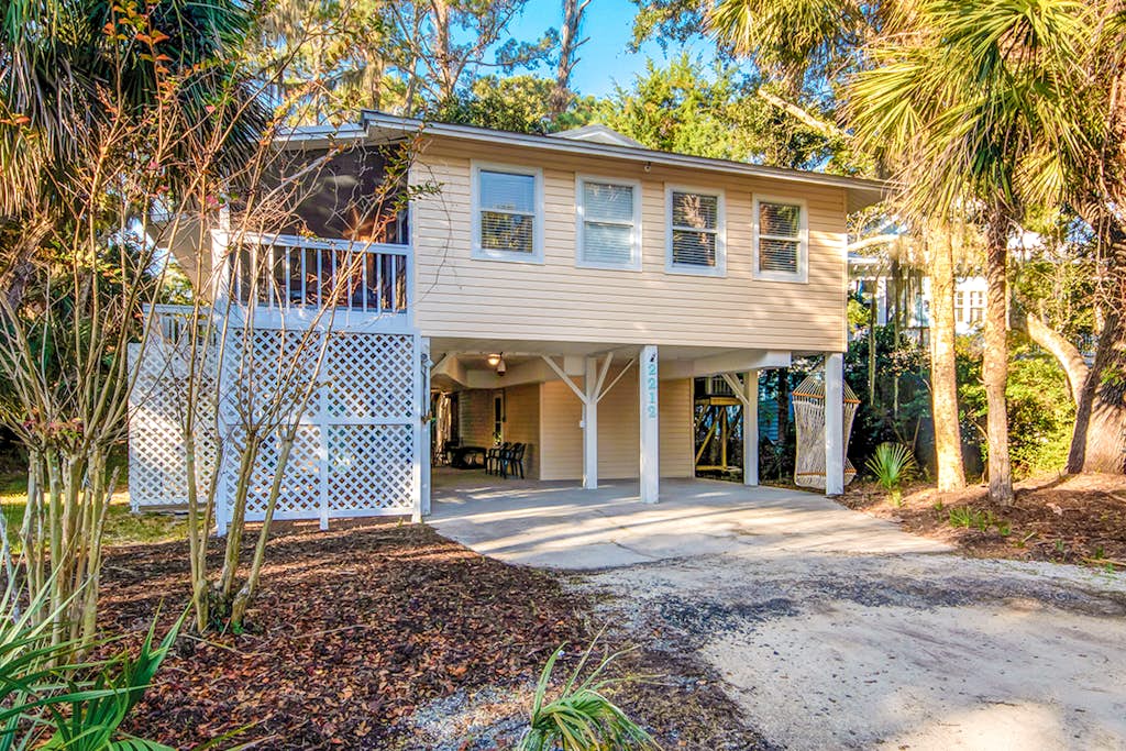 Barefoot Lizzy — Edisto Beach, SC — vacation rental