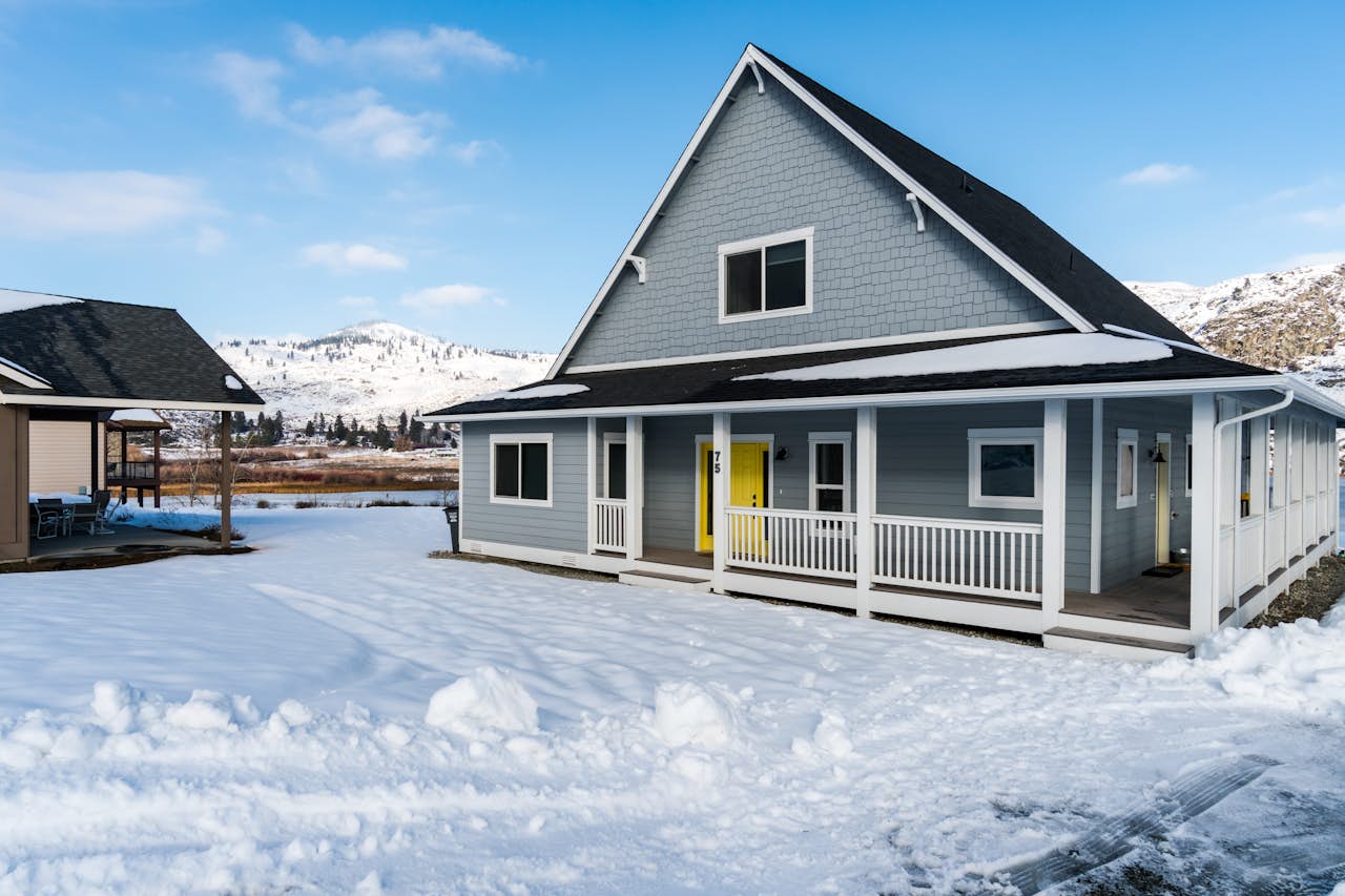 Manson's Arrowhead Lake House 4 BD Vacation Rental in Manson, WA Vacasa