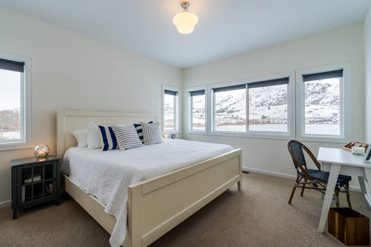 Manson's Arrowhead Lake House 4 BD Vacation Rental in Manson, WA Vacasa