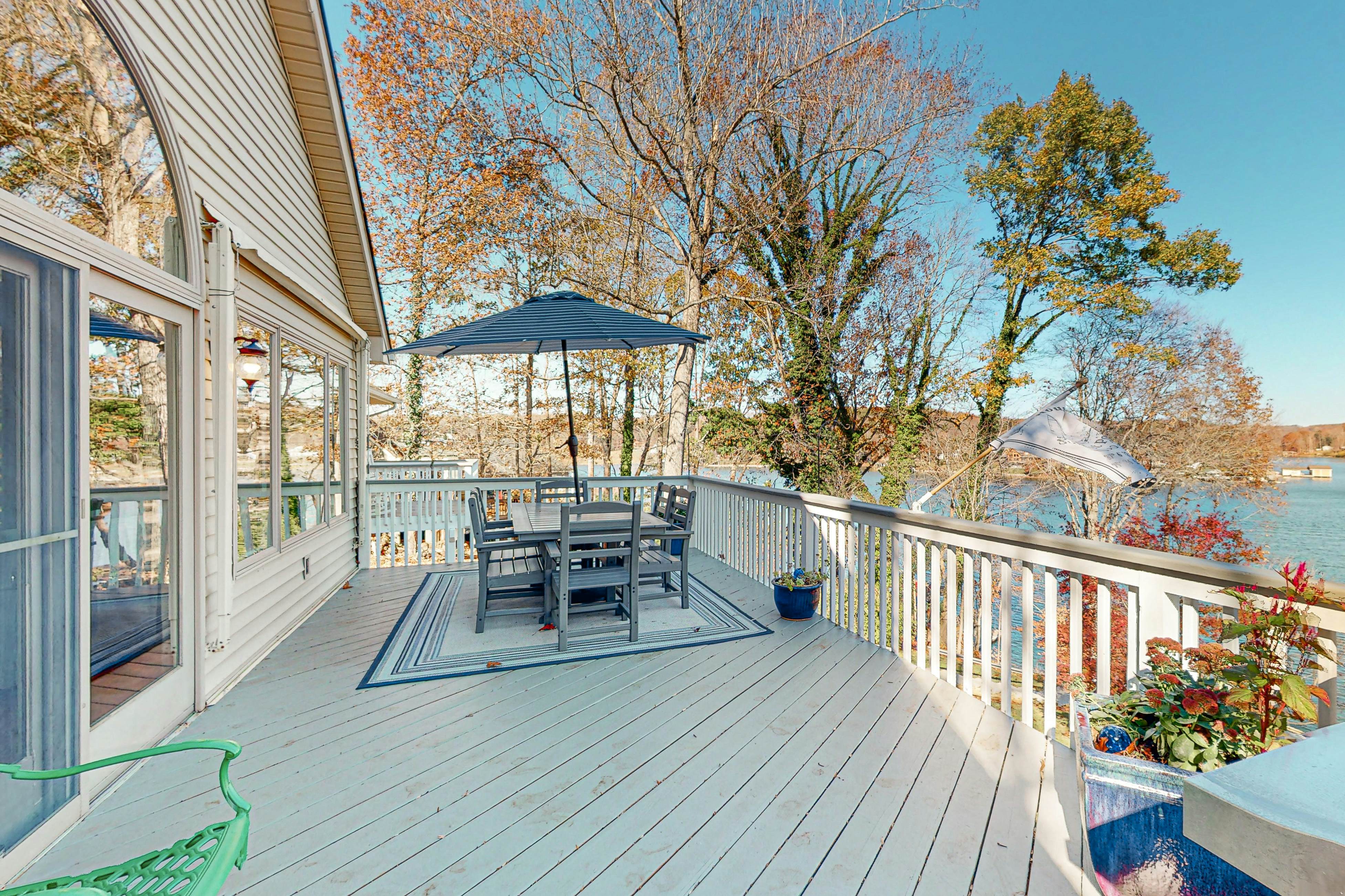 The Lake House on Sunset Point